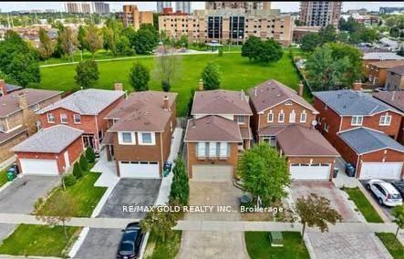 36 Windmill Boulevard, Brampton — Detached for sale, photo 1
