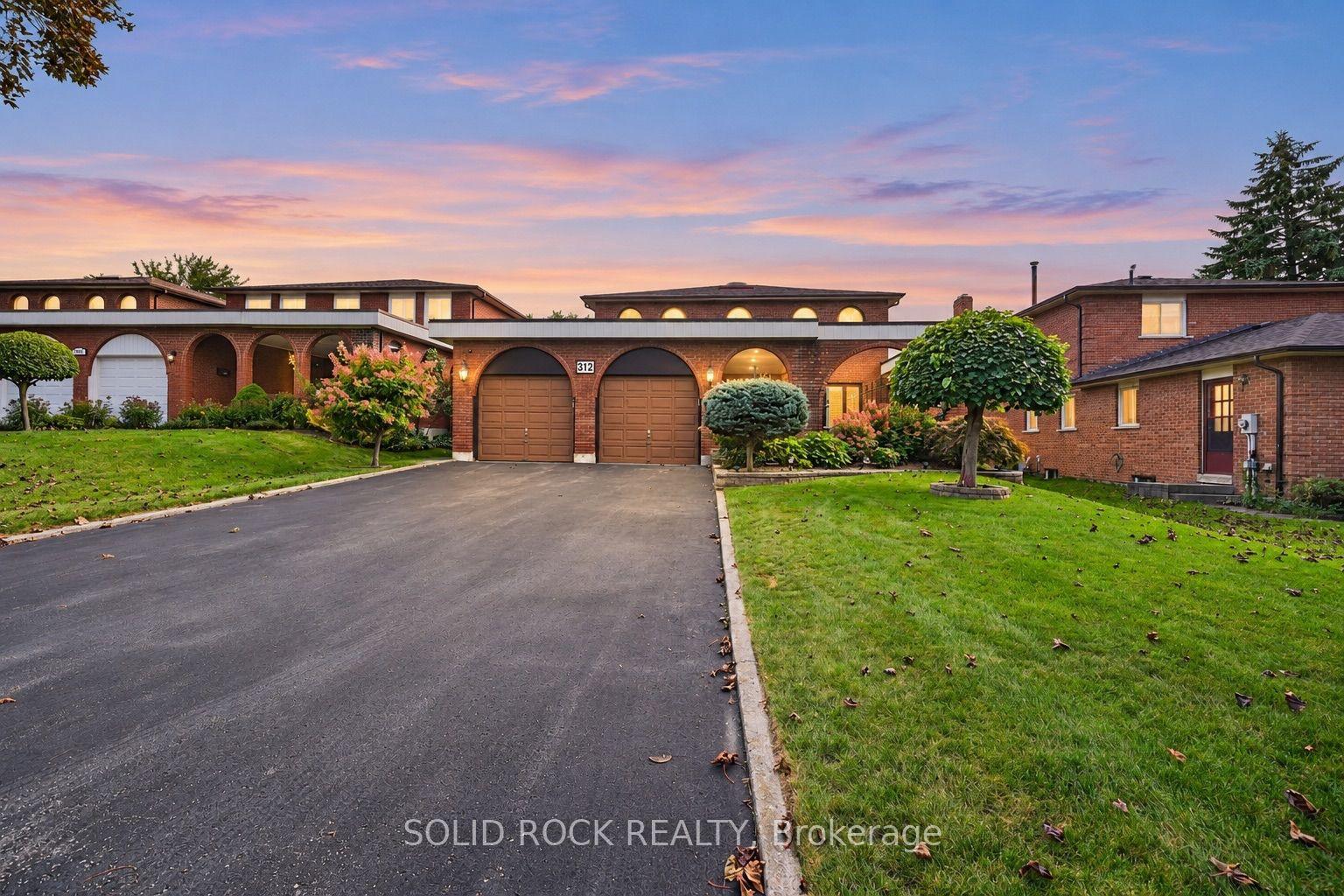 312 Huntingwood Drive, Oshawa — Detached for sale, photo 1
