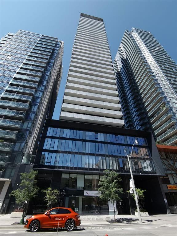 28 Wellesley Street E 406 #406 — photo 1