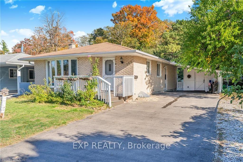 146 Appalachian Crescent — photo 1
