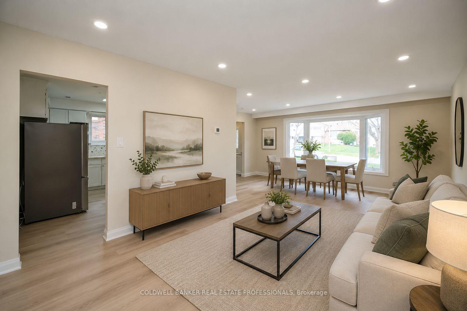 133 Clover Ridge Drive E — photo 1
