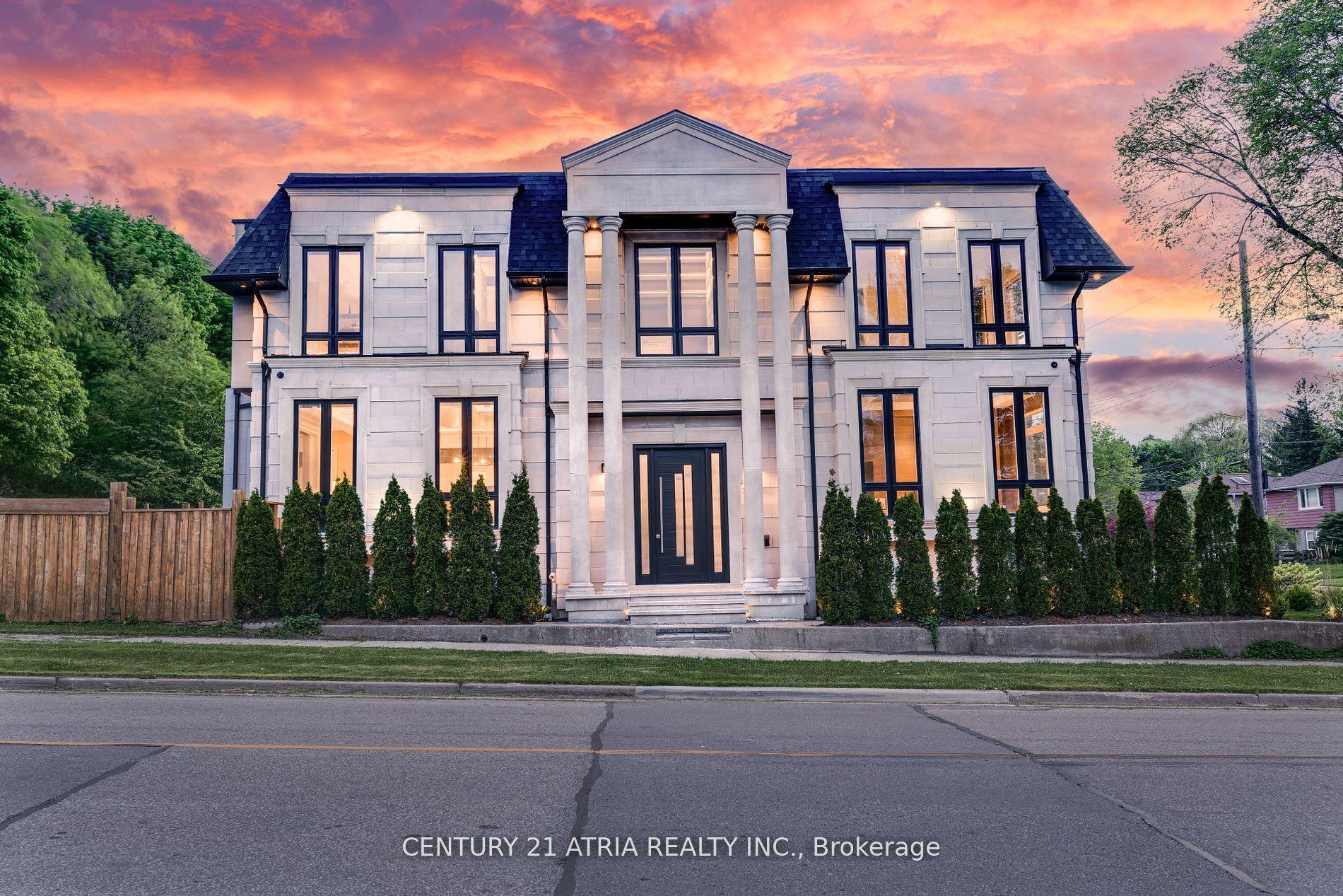 225 Northwood Drive, Toronto — Detached for sale, photo 1