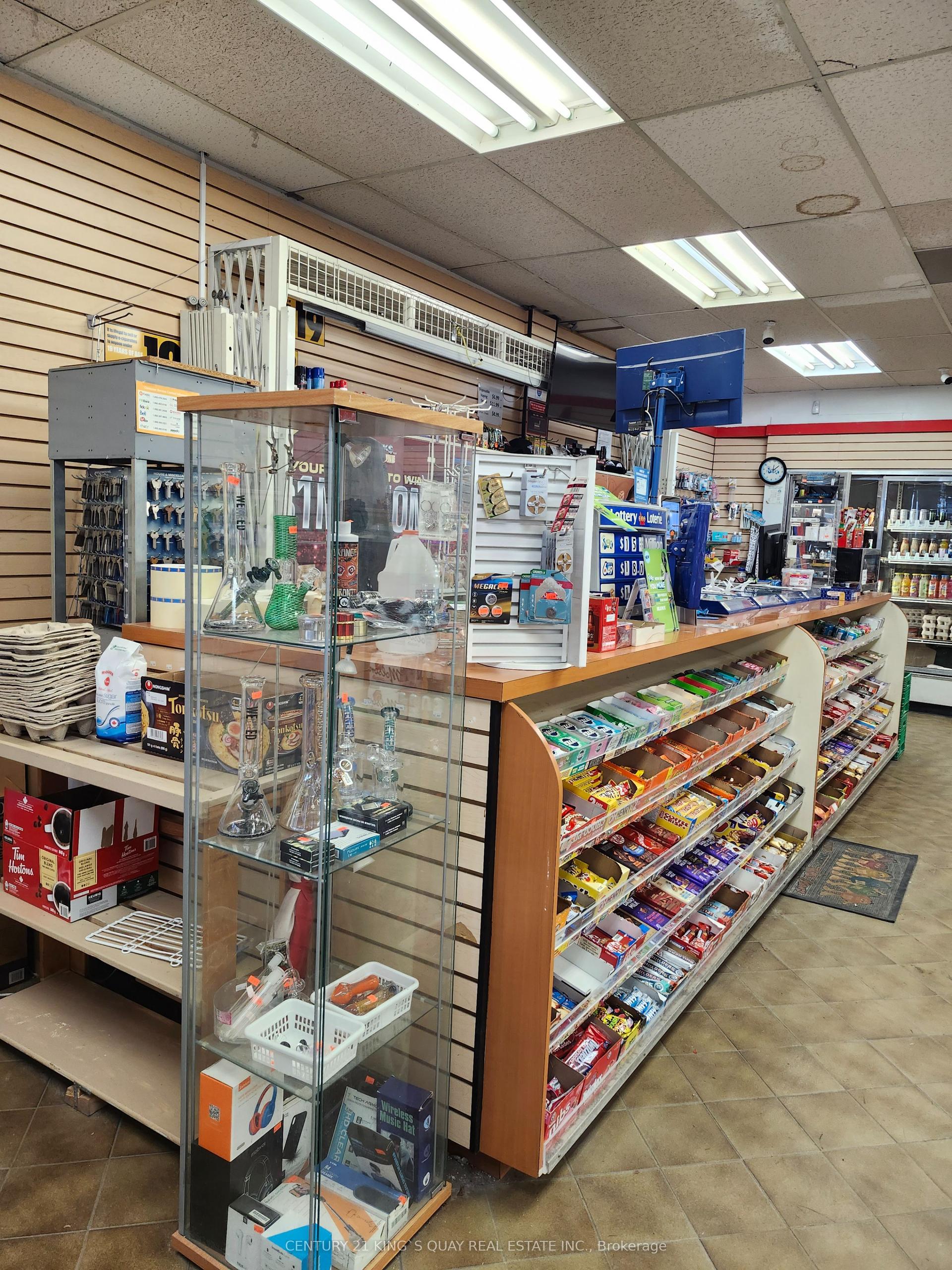 80 Glen Shields Avenue 11 #11 — photo 1