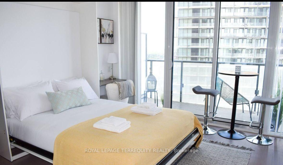 101 Peter Street 2702 #2702 — photo 1