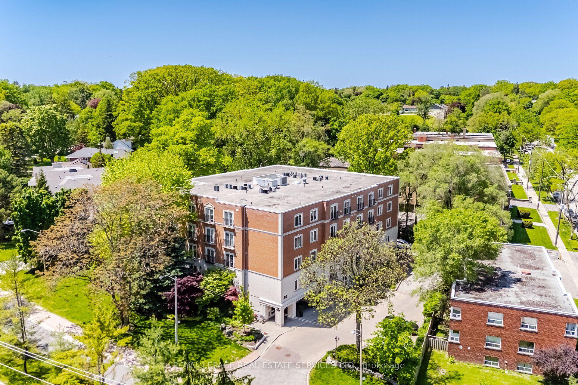 30 Anglesey Boulevard PH403 #PH403 — photo 1