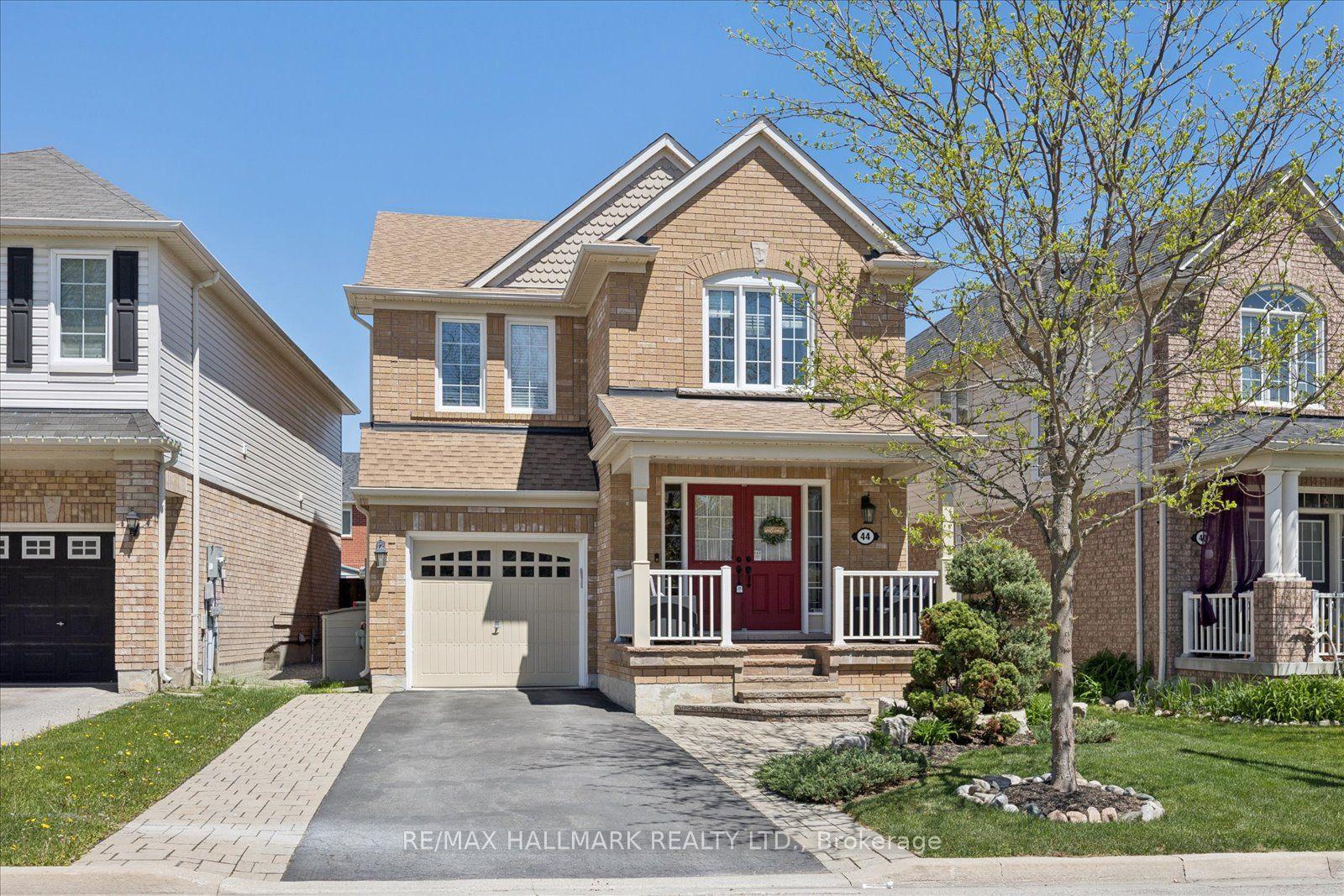 44 Fred Silvester Road — photo 1