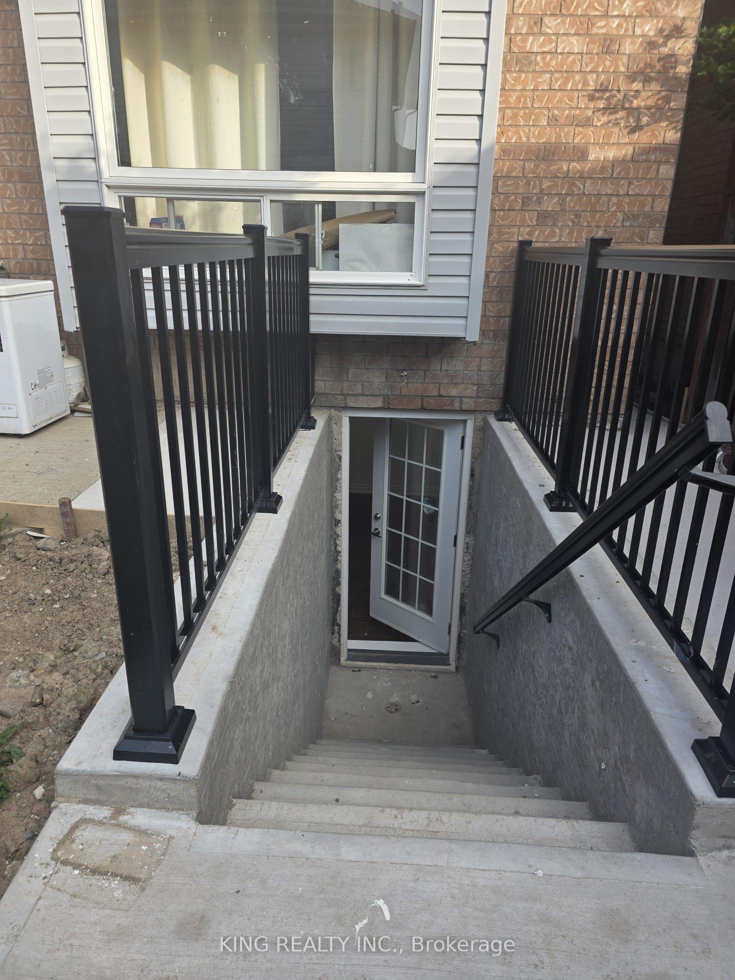 6 Chestermere Crescent Basement #Basement, Brampton — Detached for lease, photo 1