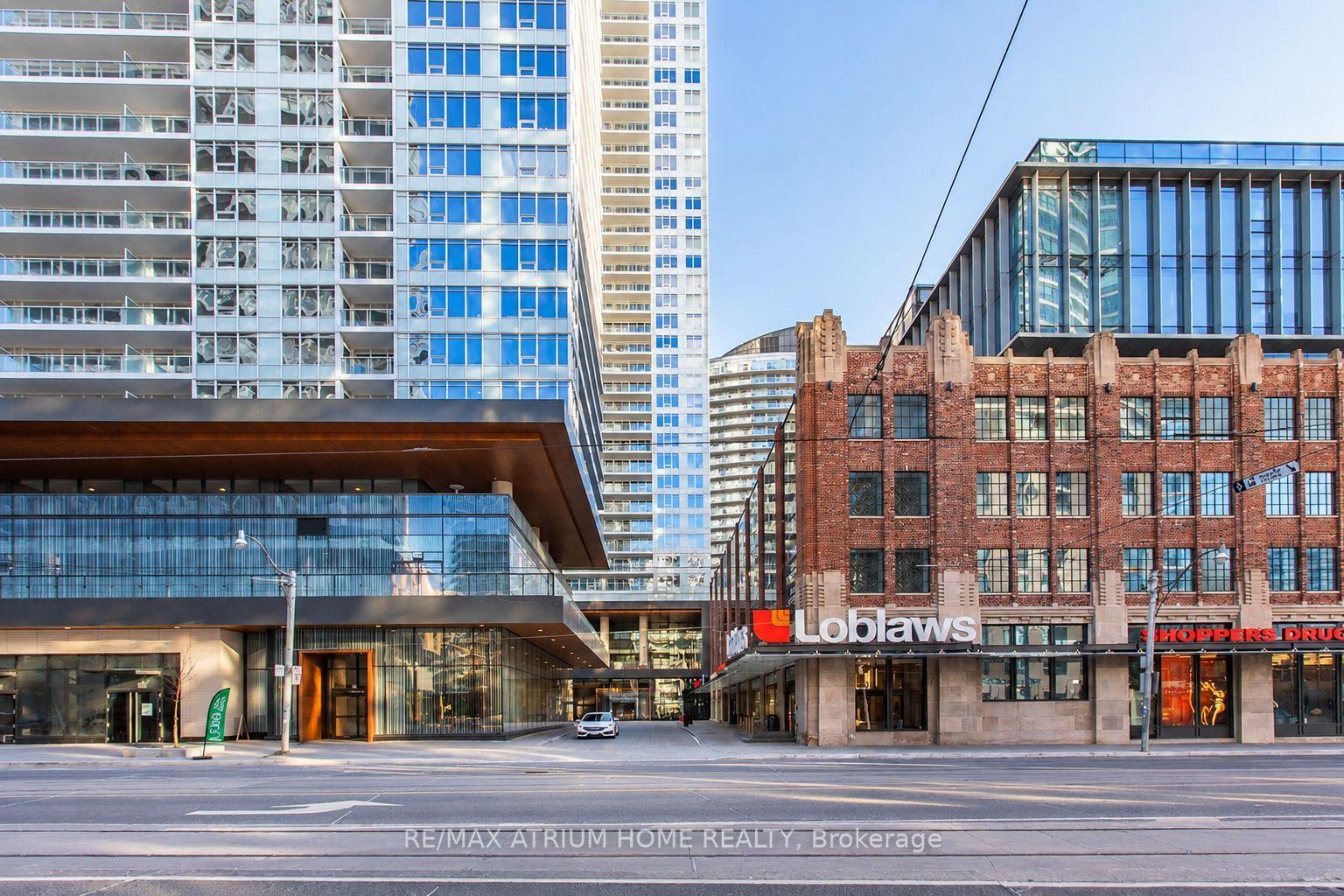 17 Bathurst Street 909 #909, Toronto — Condo for lease, photo 1