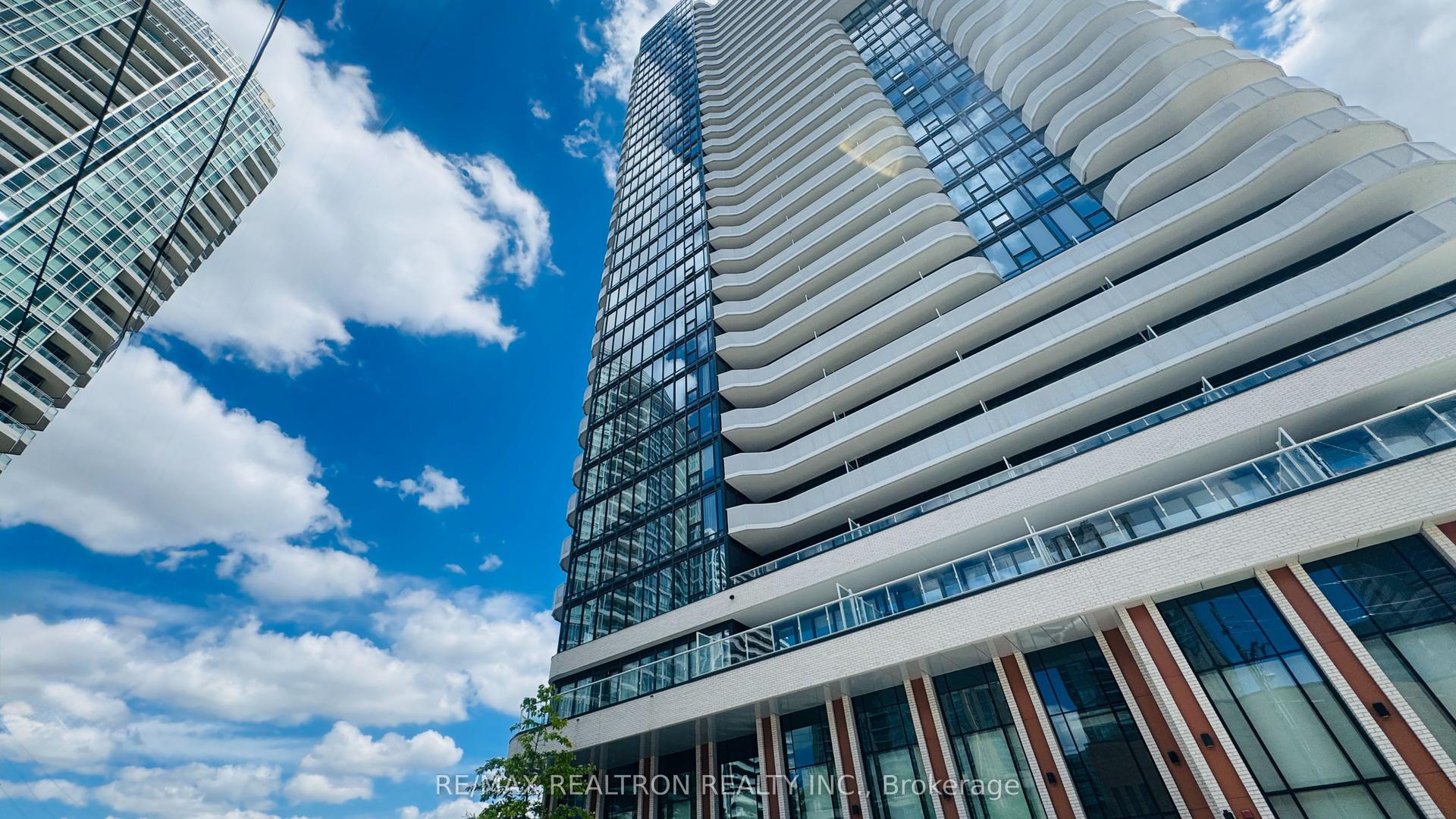 15 Holmes Avenue 2002 #2002, Toronto — Condo for lease, photo 1