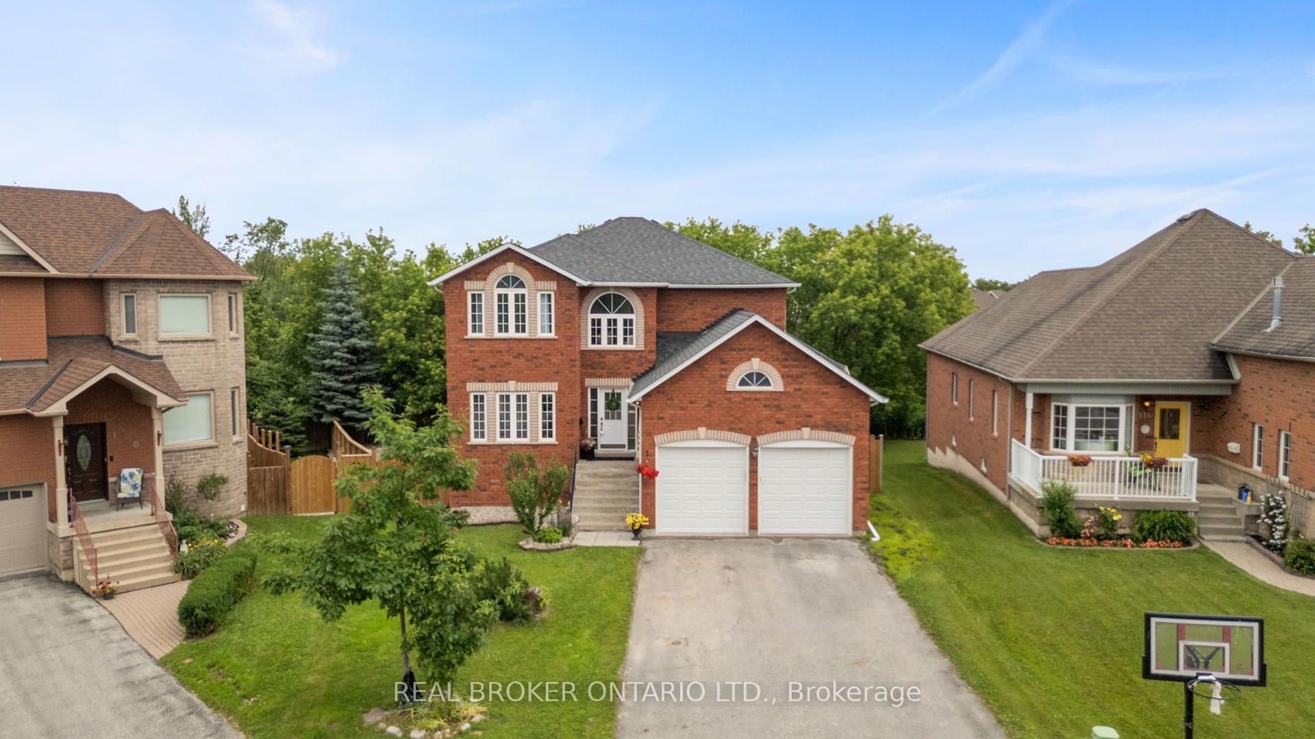 118 Bayview Avenue — photo 1