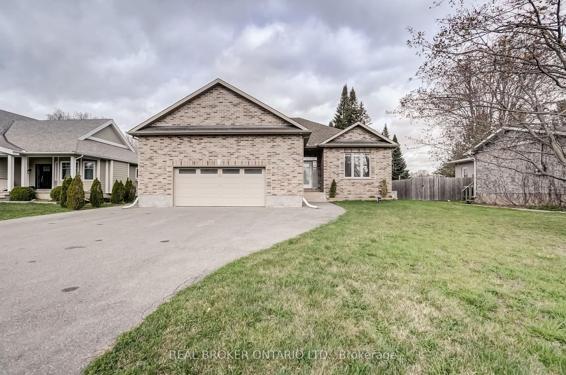6237 Perth Street, Stittsville - Munster - Richmond — Detached for sale, photo 1