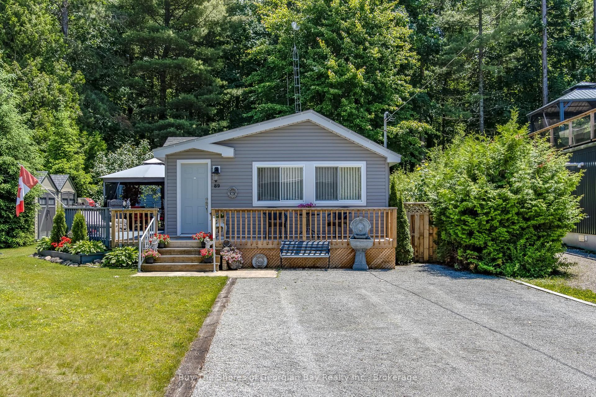 89 Andrew Drive — photo 1