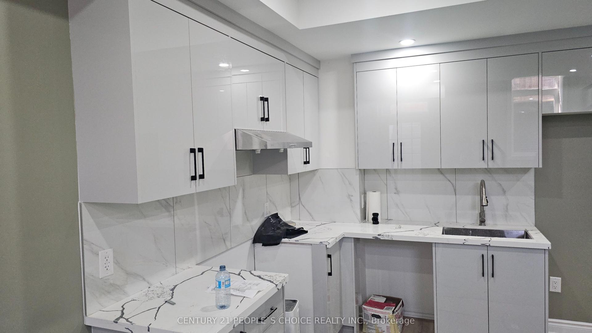 794 Apple (basement) Terrace, Milton — Detached for lease, photo 1