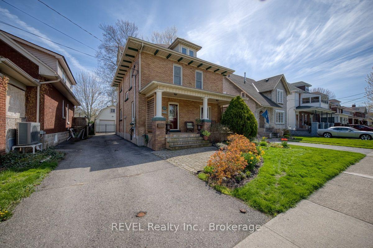 218 Kent Street — photo 1