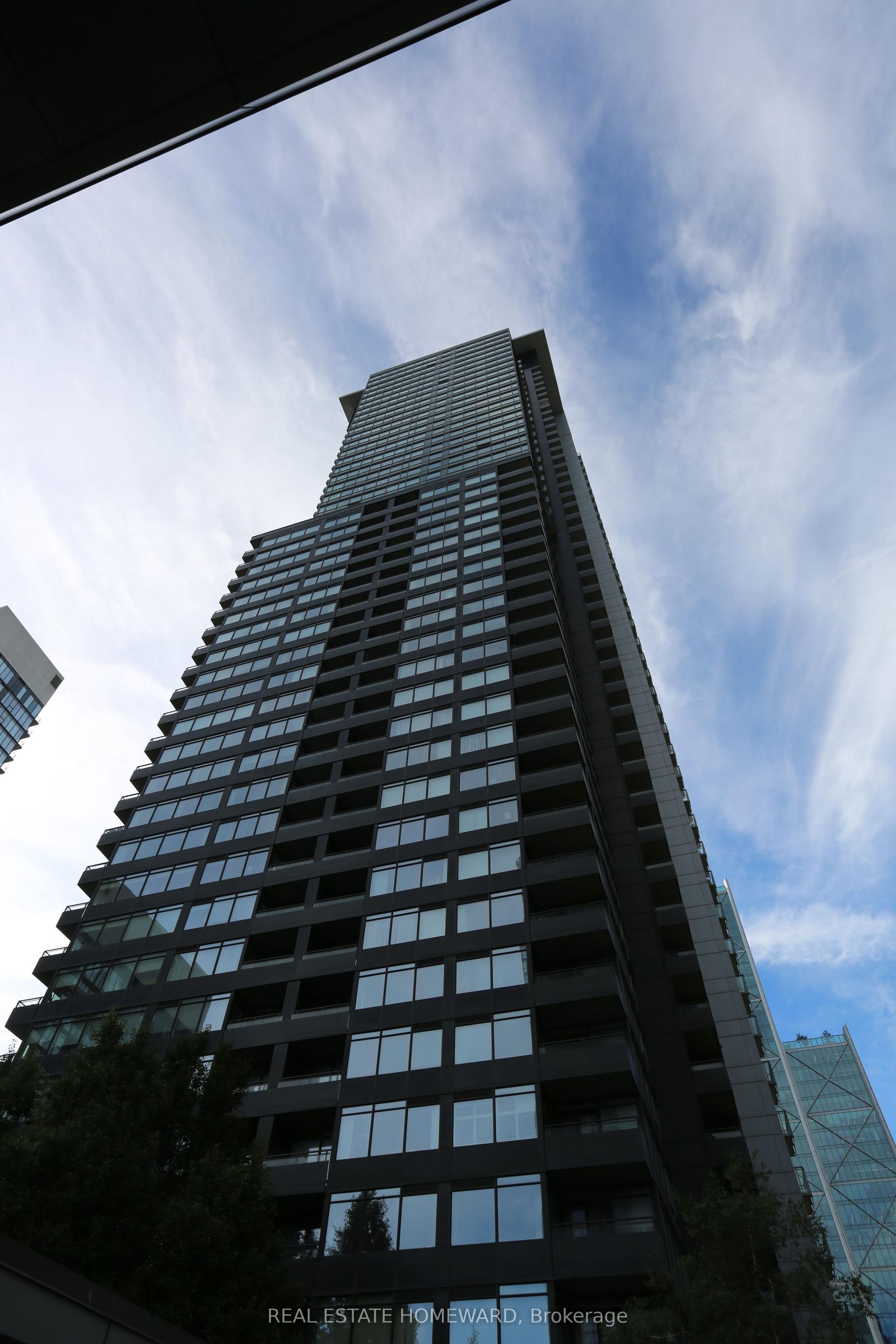 25 Telegram Mews 3506 #3506, Toronto — Condo for lease, photo 1