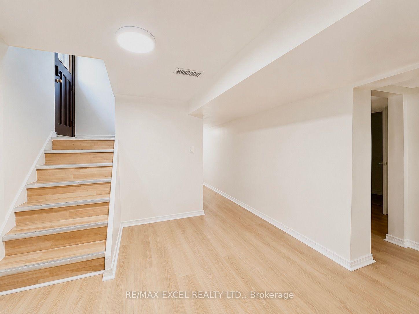 39 Commons Drive Lower #Lower, Toronto — Detached for lease, photo 1