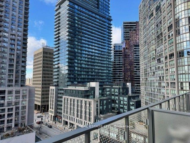 11 Wellesley Street 708 #708, Toronto — Condo for lease, photo 1