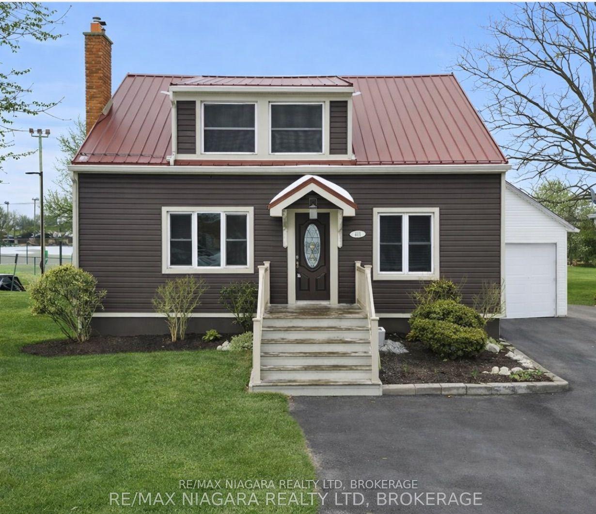 401 Fielden Avenue — photo 1