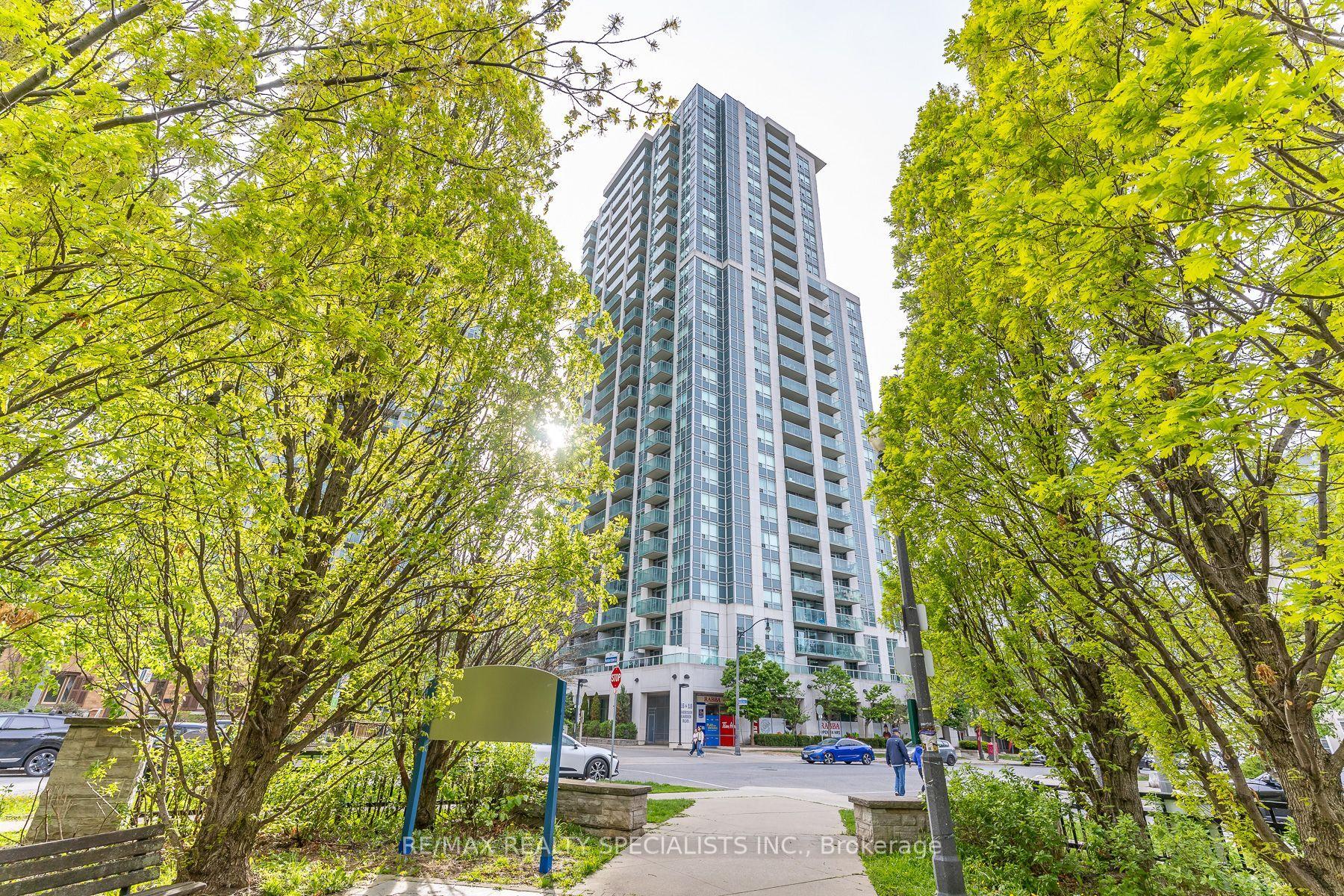 16 Harrison Garden Boulevard 1801 #1801 — photo 1