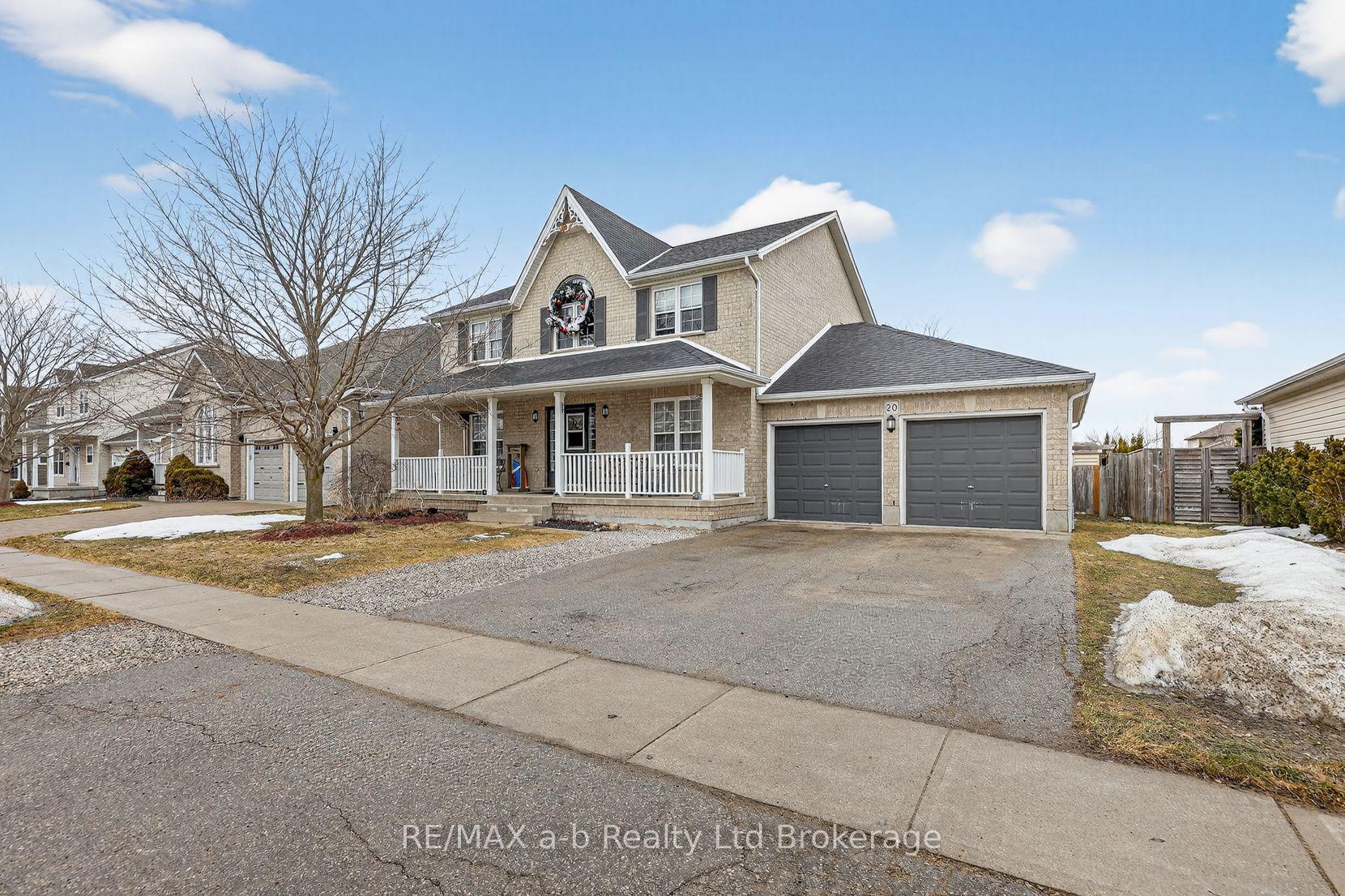 20 Owen Street — photo 1