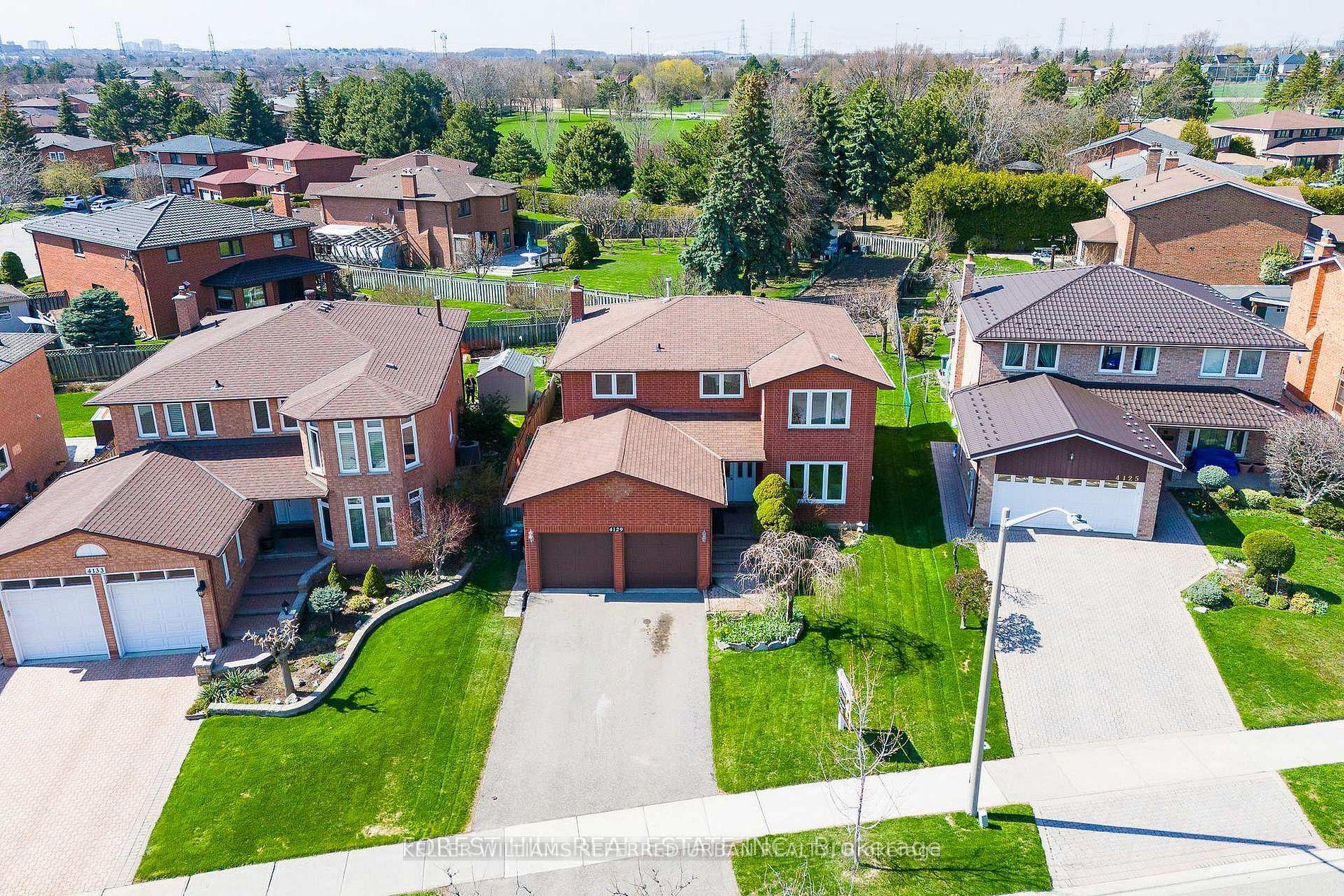 4129 Molly Avenue, Mississauga — Detached for sale, photo 1