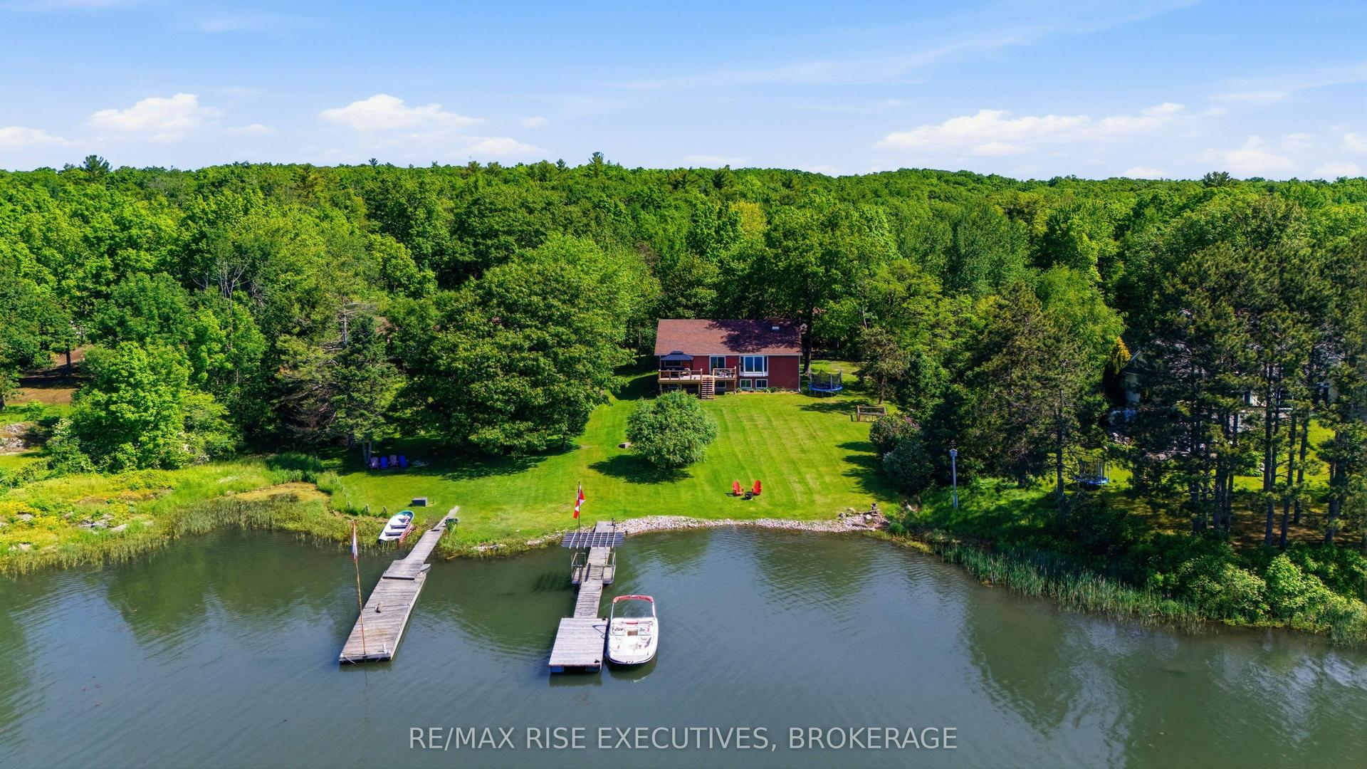 1520 Shore Road, Kingston — Detached for sale, photo 1