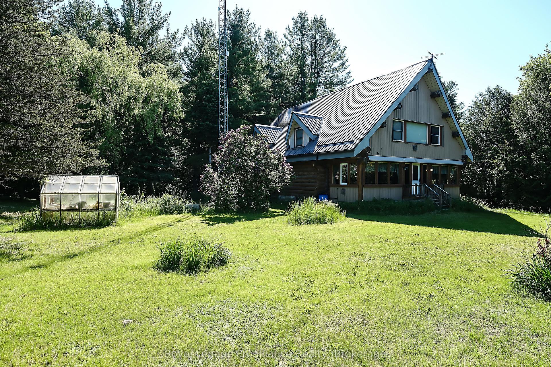 11 Crookston Road — photo 1