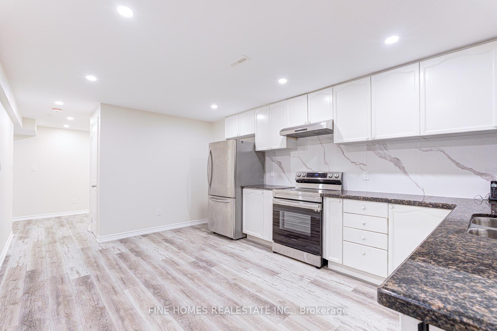 28 Rockwood Crescent Lower #Lower — photo 1