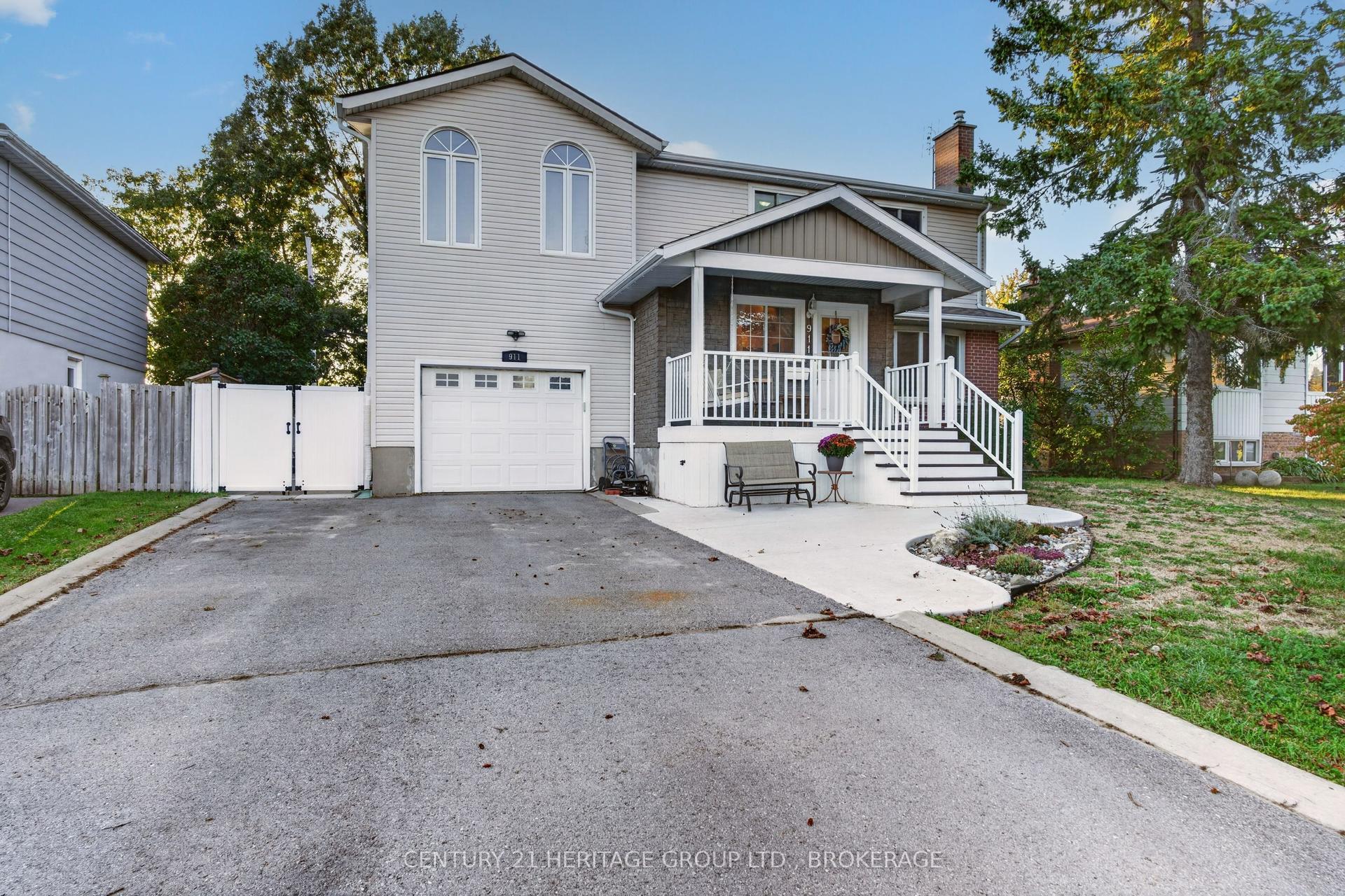 911 Auden Park Drive, Kingston — Detached for sale, photo 1
