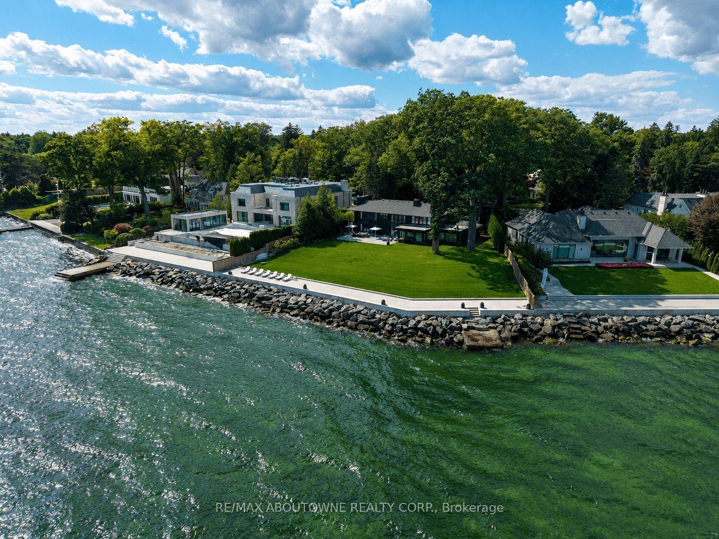 3 Ennisclare Drive E, Oakville — Detached for sale, photo 1