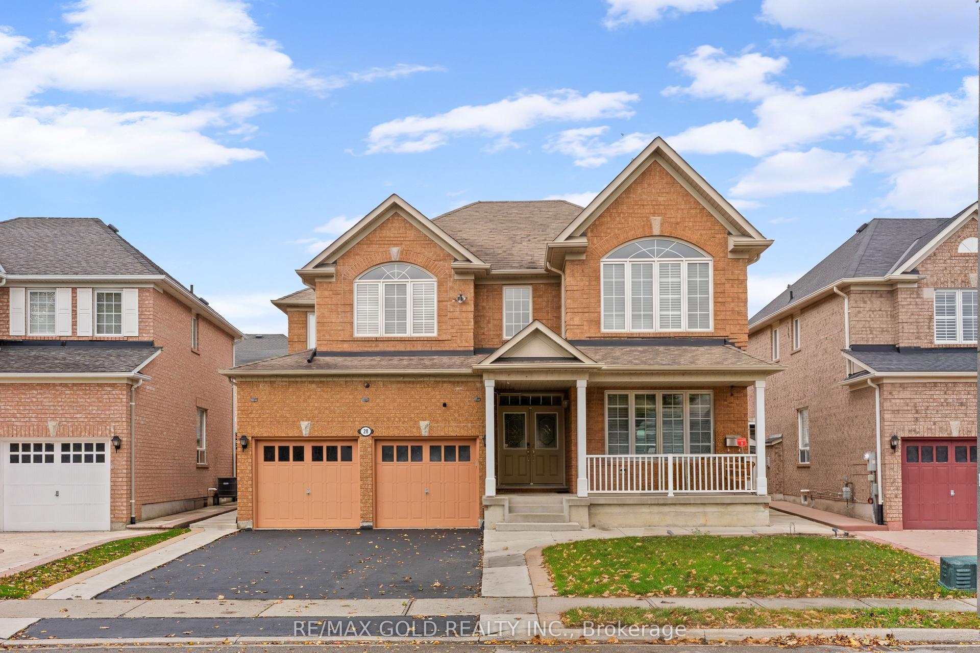 28 Latania Boulevard, Brampton — Detached for sale, photo 1