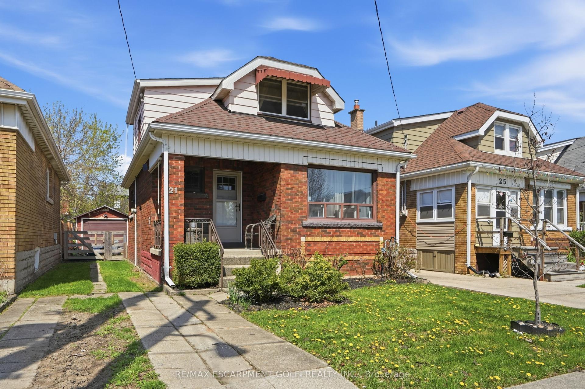 21 WEIR Street — photo 1