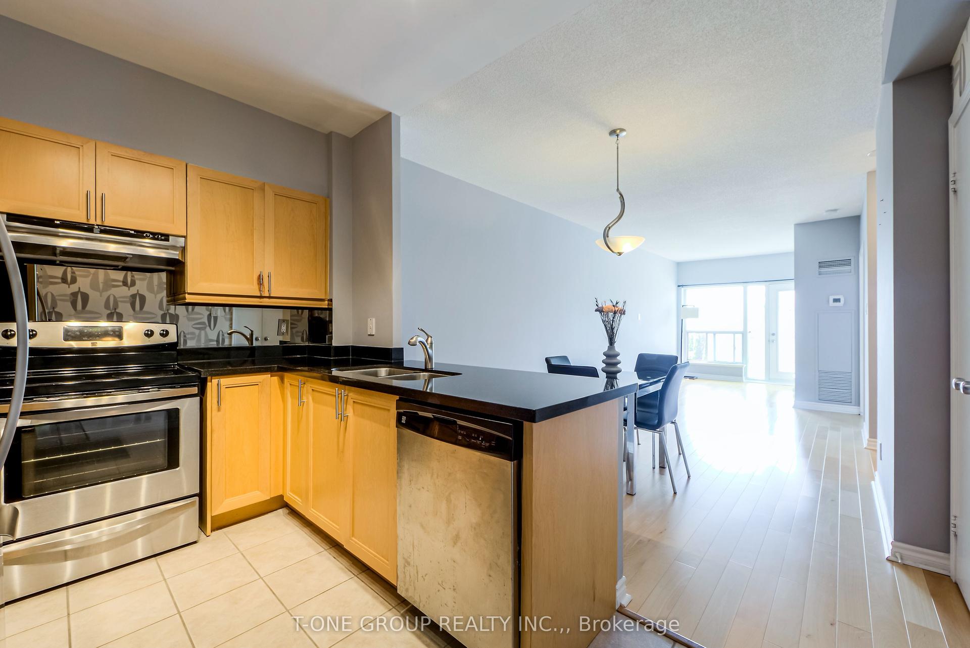 600 Queens Quay W 1031 #1031 — photo 1