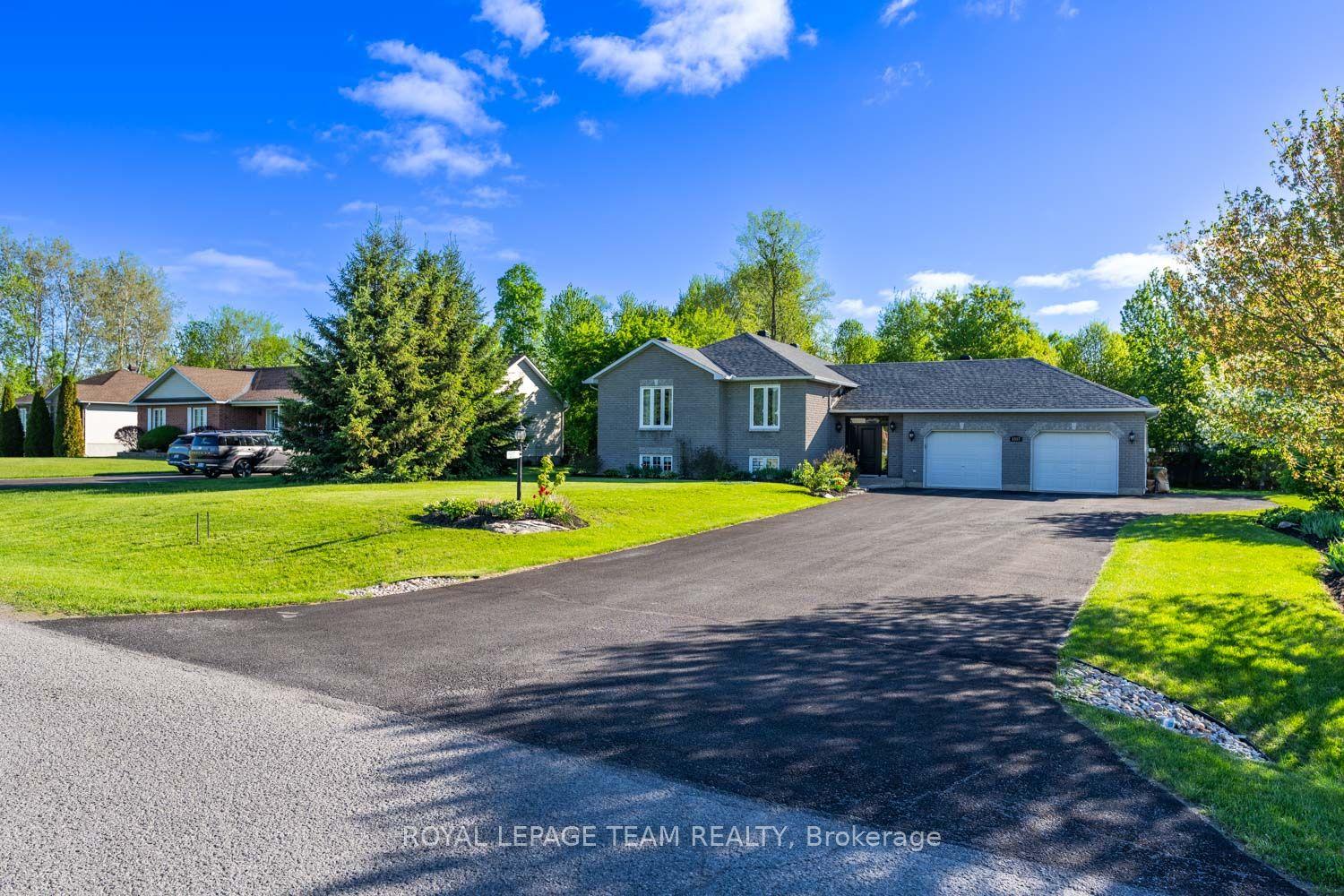 1517 Back Place Avenue — photo 1