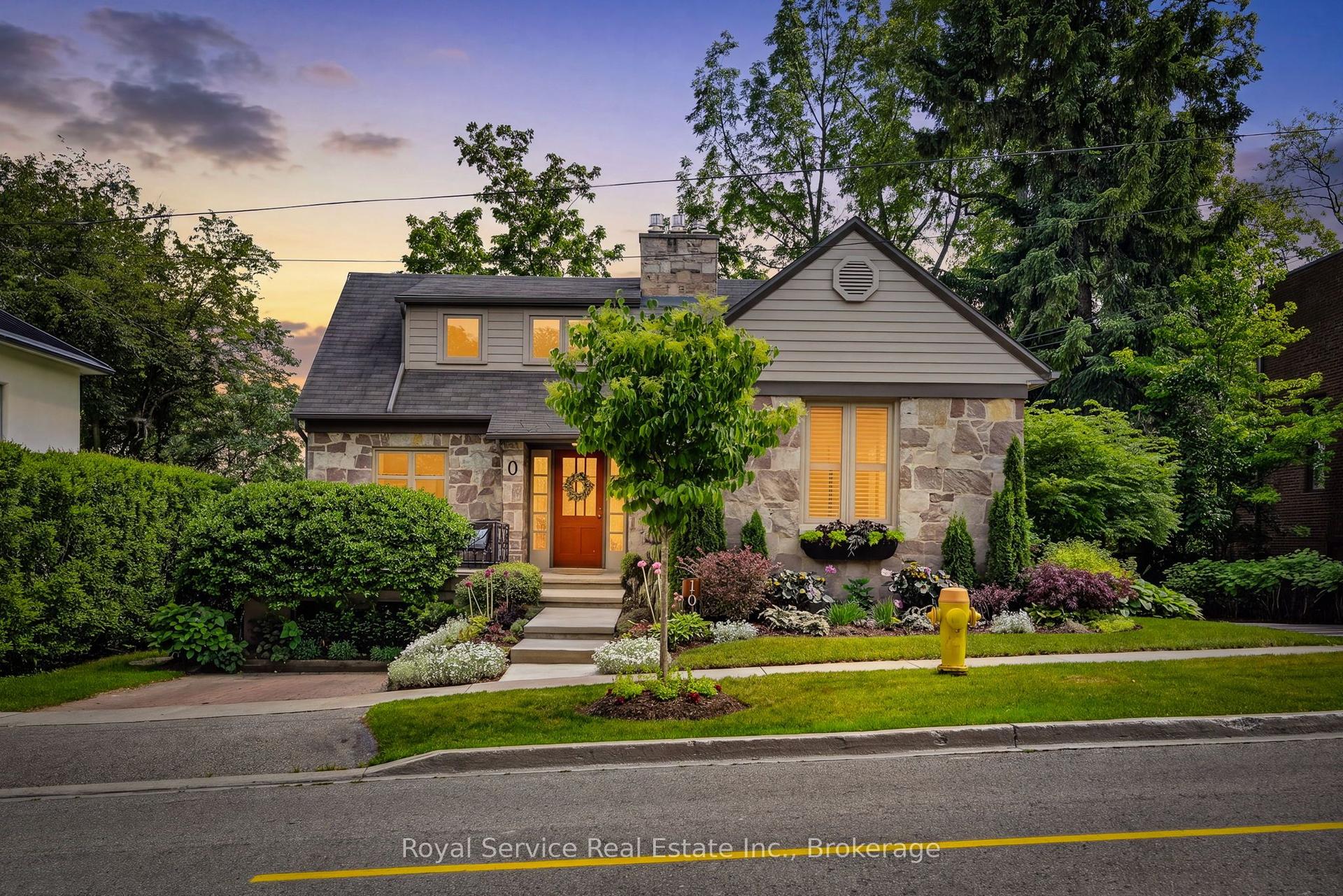 101 Augusta Street — photo 1
