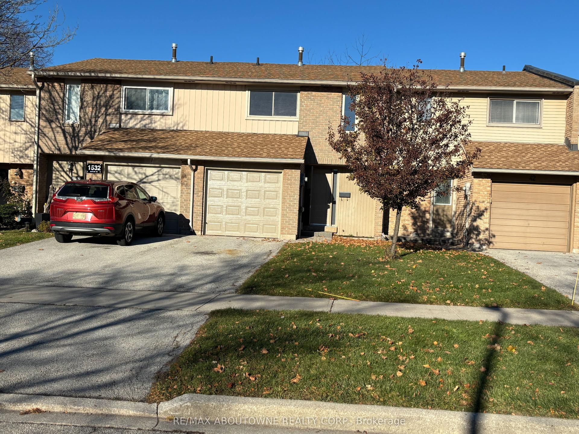 1532 Lancaster Drive 41 #41 — photo 1