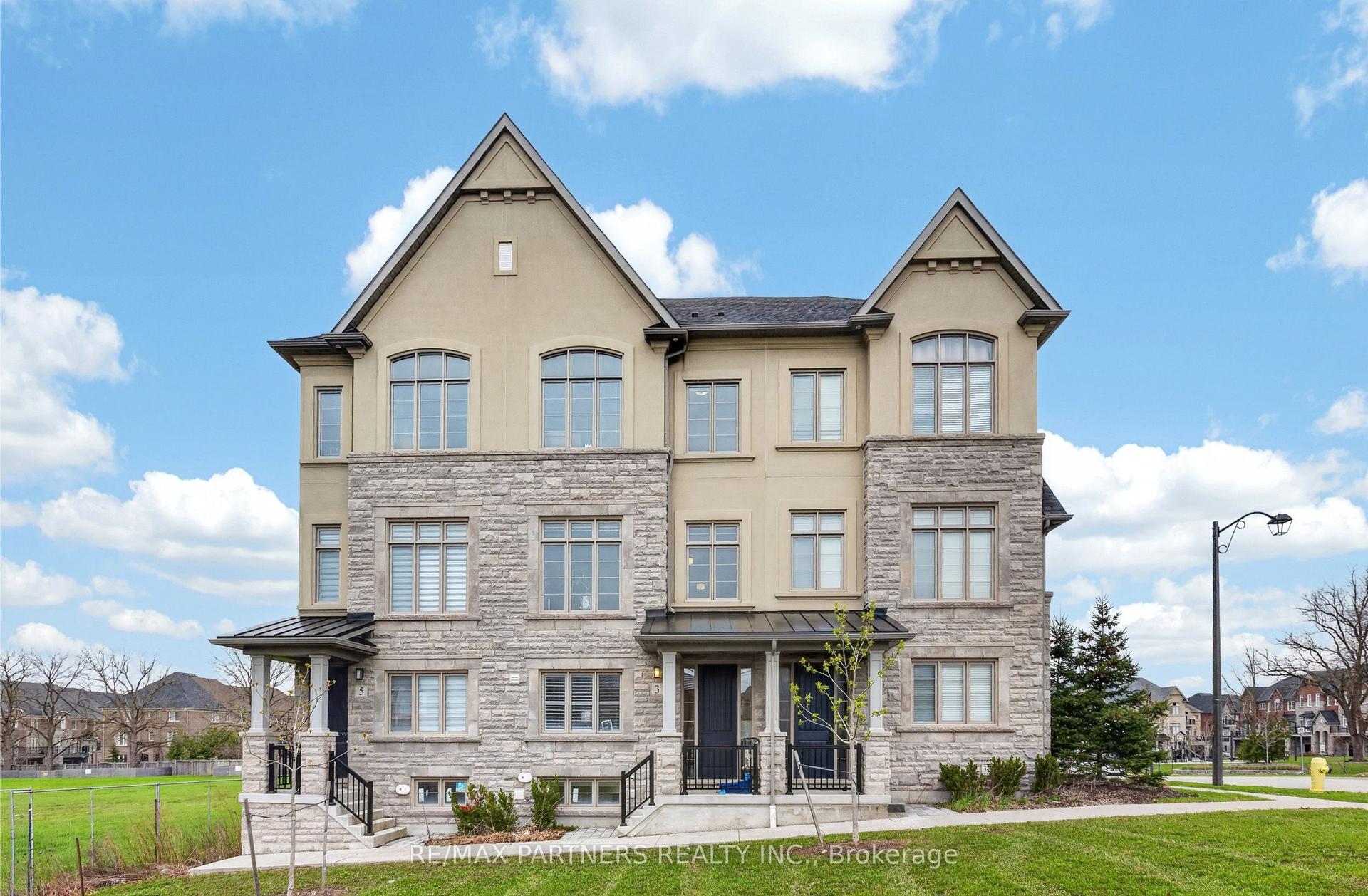 3 Fernhill Lane — photo 1