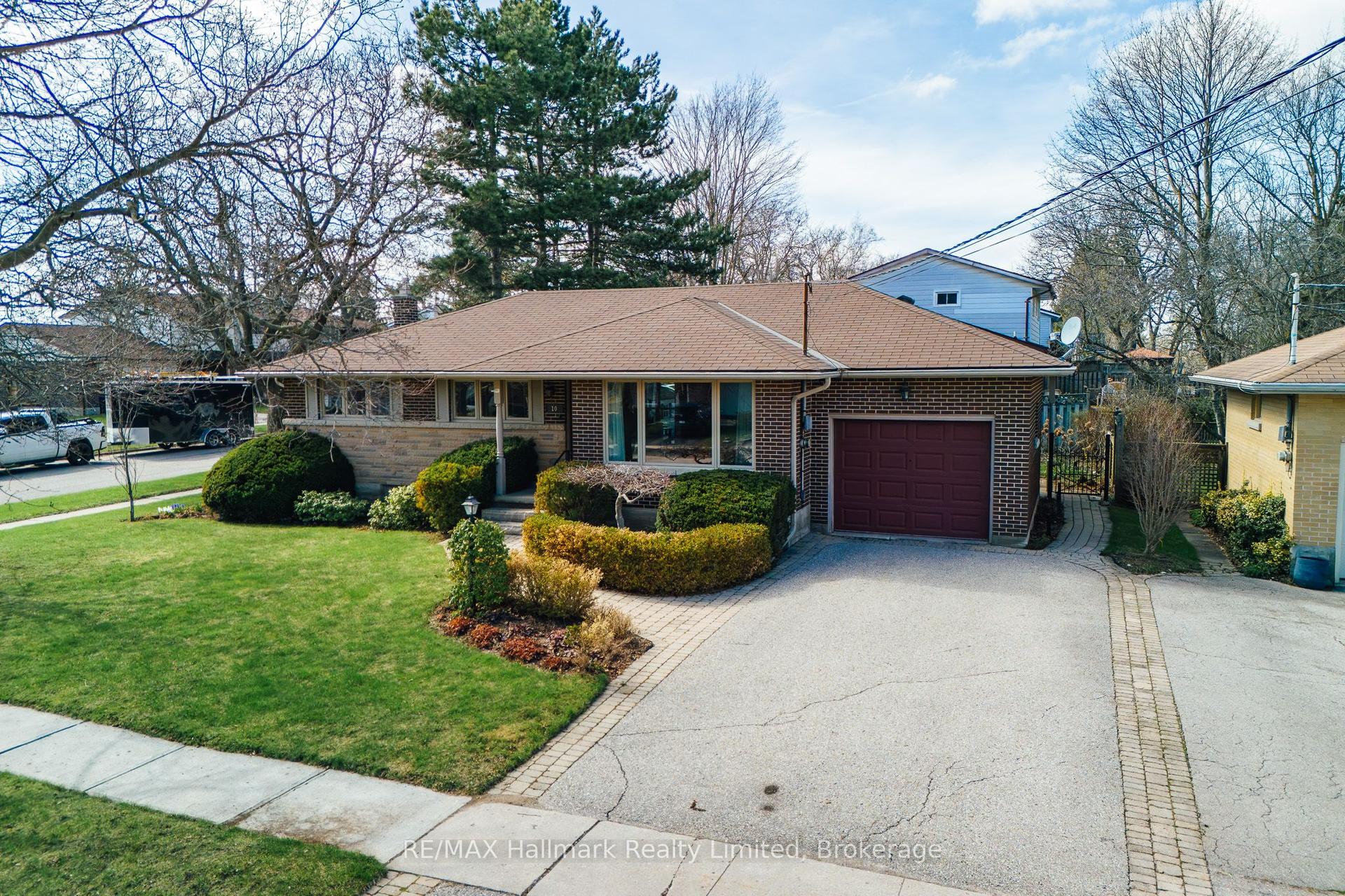 10 Tobey Avenue — photo 1