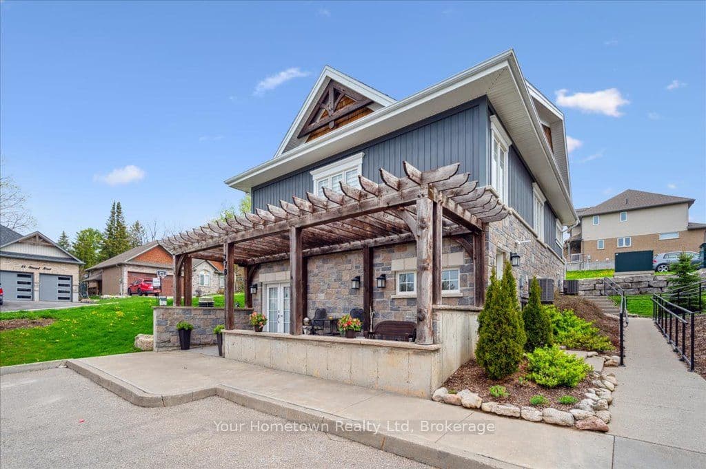 27 Stumpf Street 27B #27B — photo 1