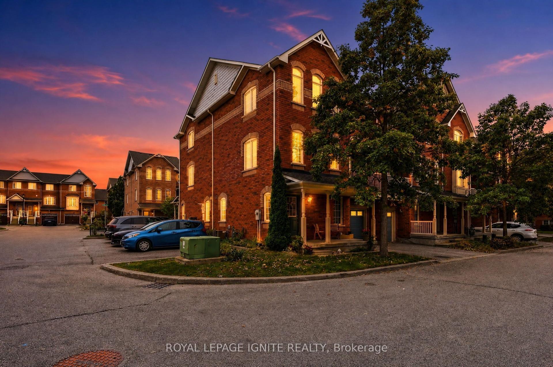 35 Wilkie Lane, Ajax — Condo Town for sale, photo 1