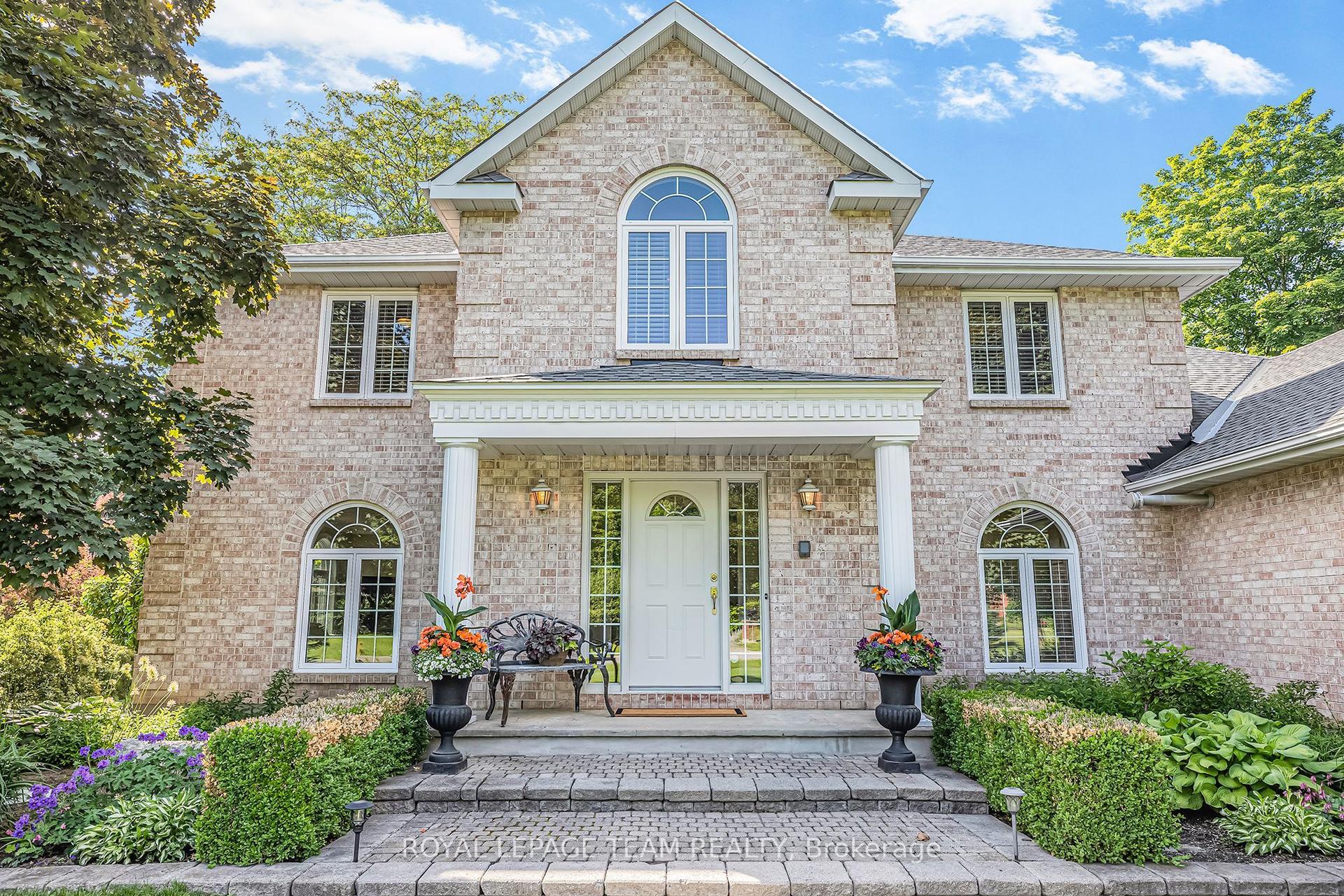 105 MARGARET ANNE Drive, Carp - Huntley Ward — Detached for sale, photo 1