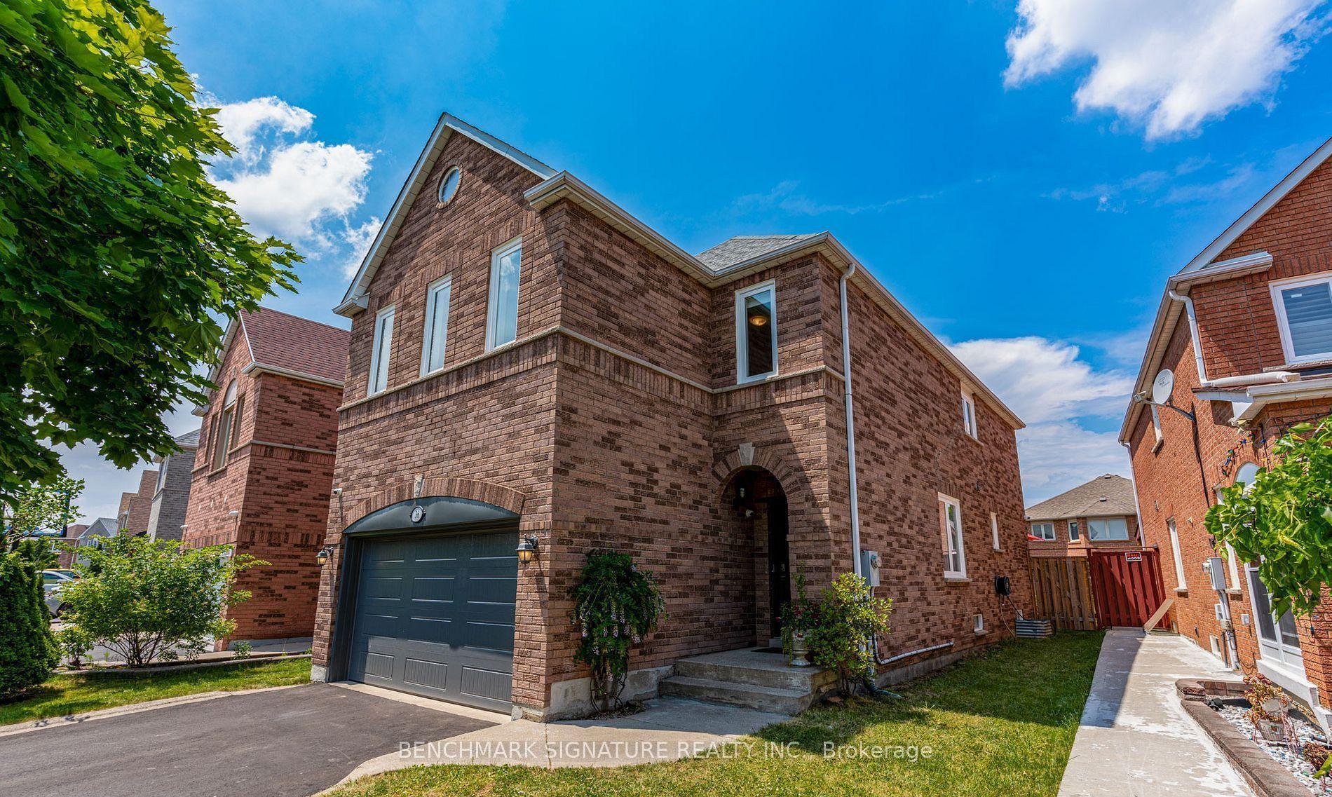36 Twisted Oak Street, Brampton — Detached for sale, photo 1