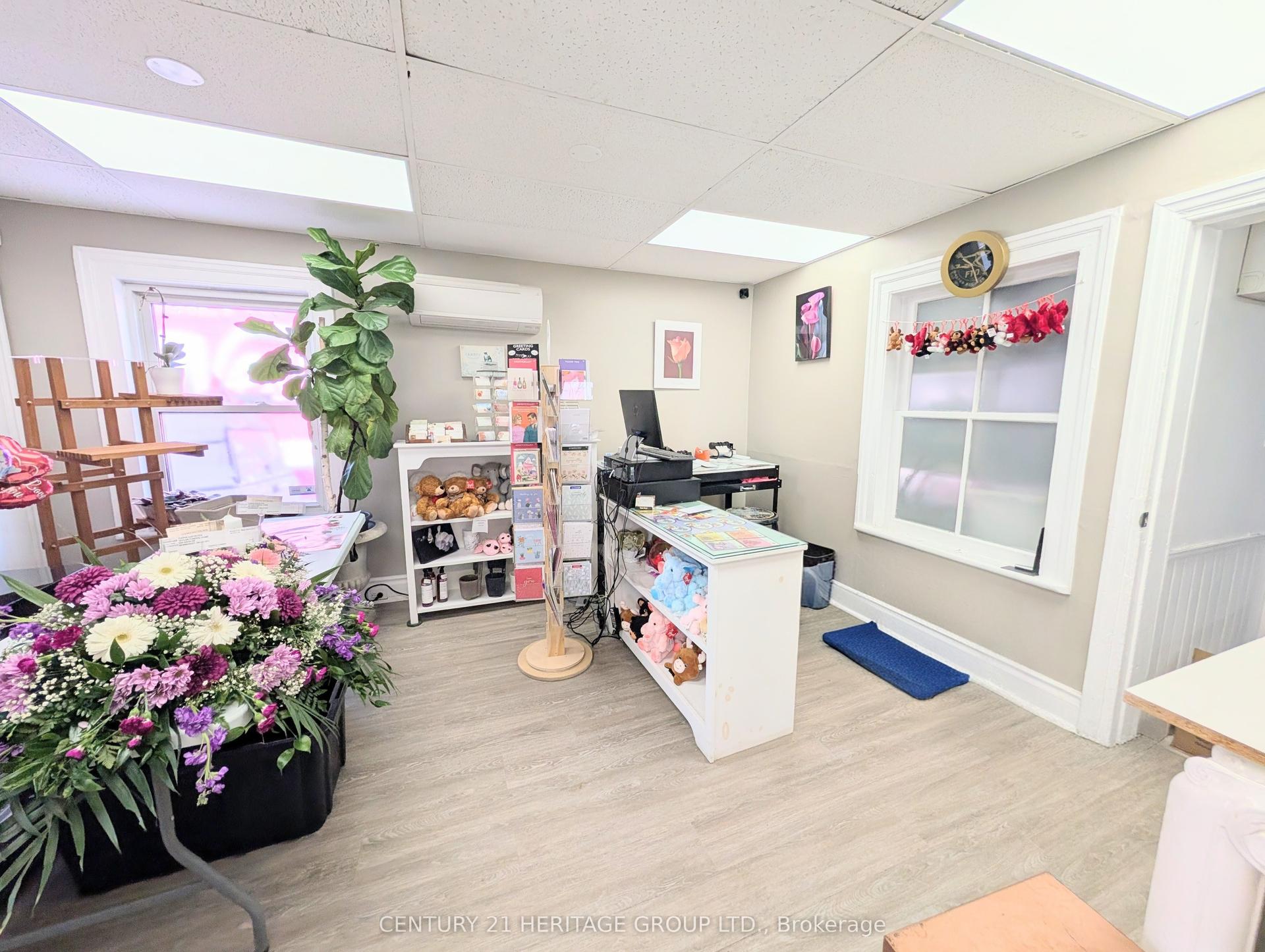 15 Main Street — photo 1