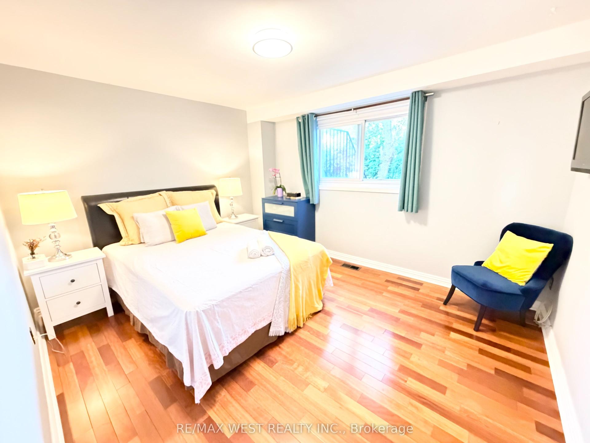 63 Summerside Crescent, Toronto — Detached for lease, photo 1