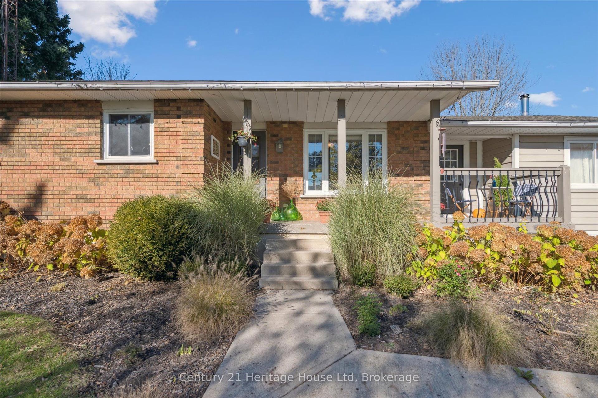 323135 Durham Road E — photo 1