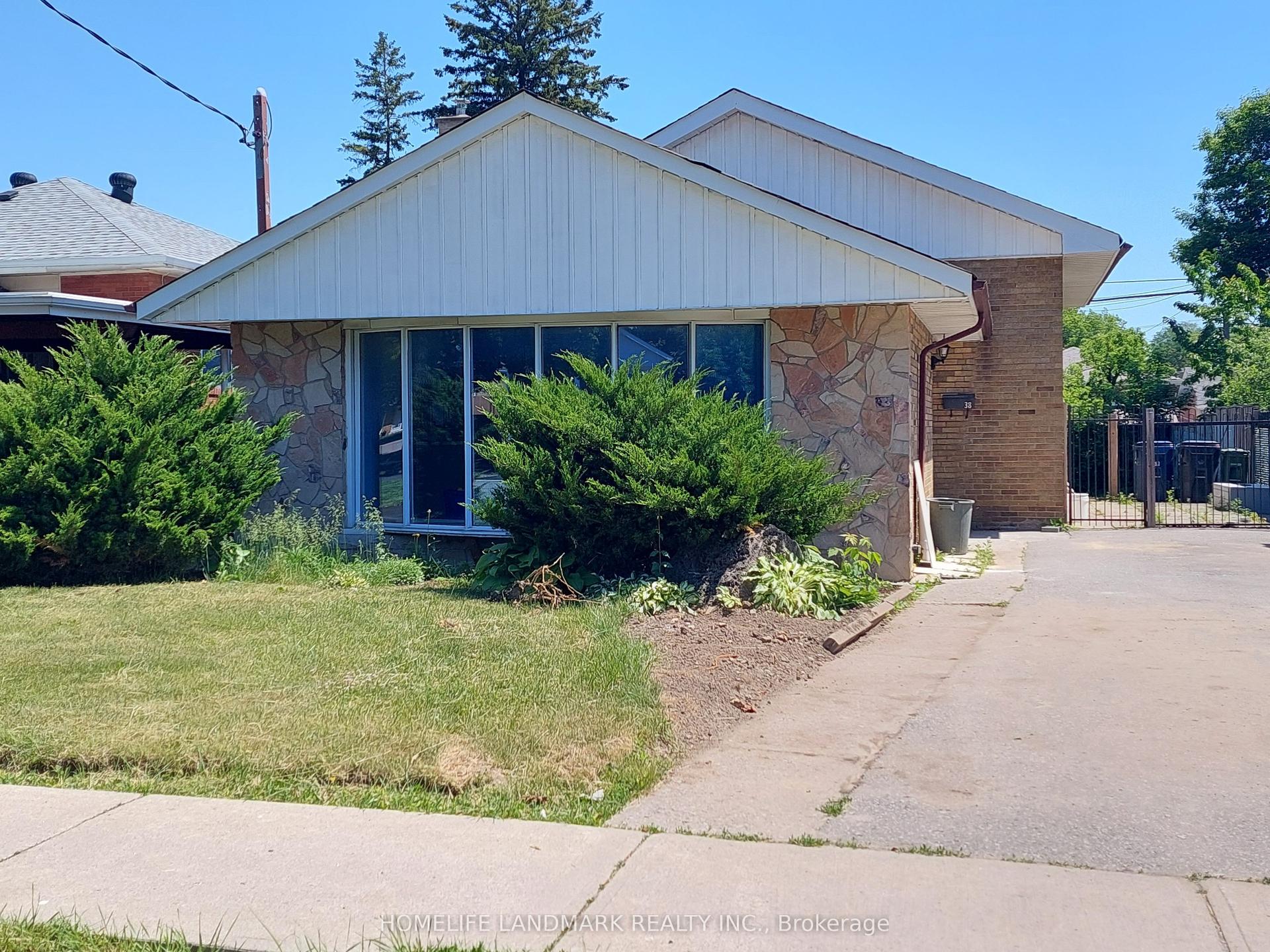 38 Mendip Crescent bsmt #bsmt, Toronto — Detached for lease, photo 1