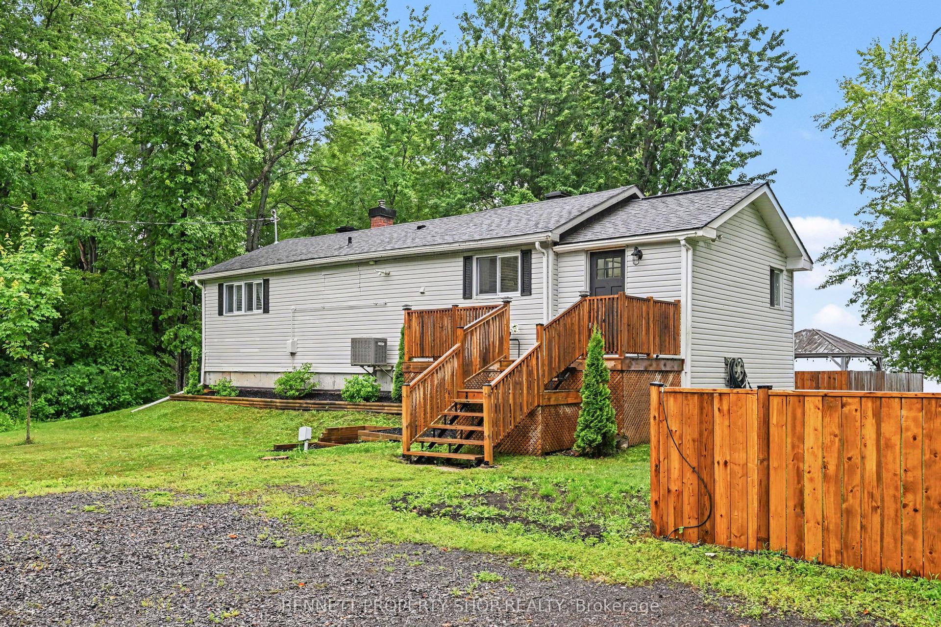 102 Moorhead Drive, Carp - Dunrobin - Huntley - Fitzroy and Area — Detached for sale, photo 1
