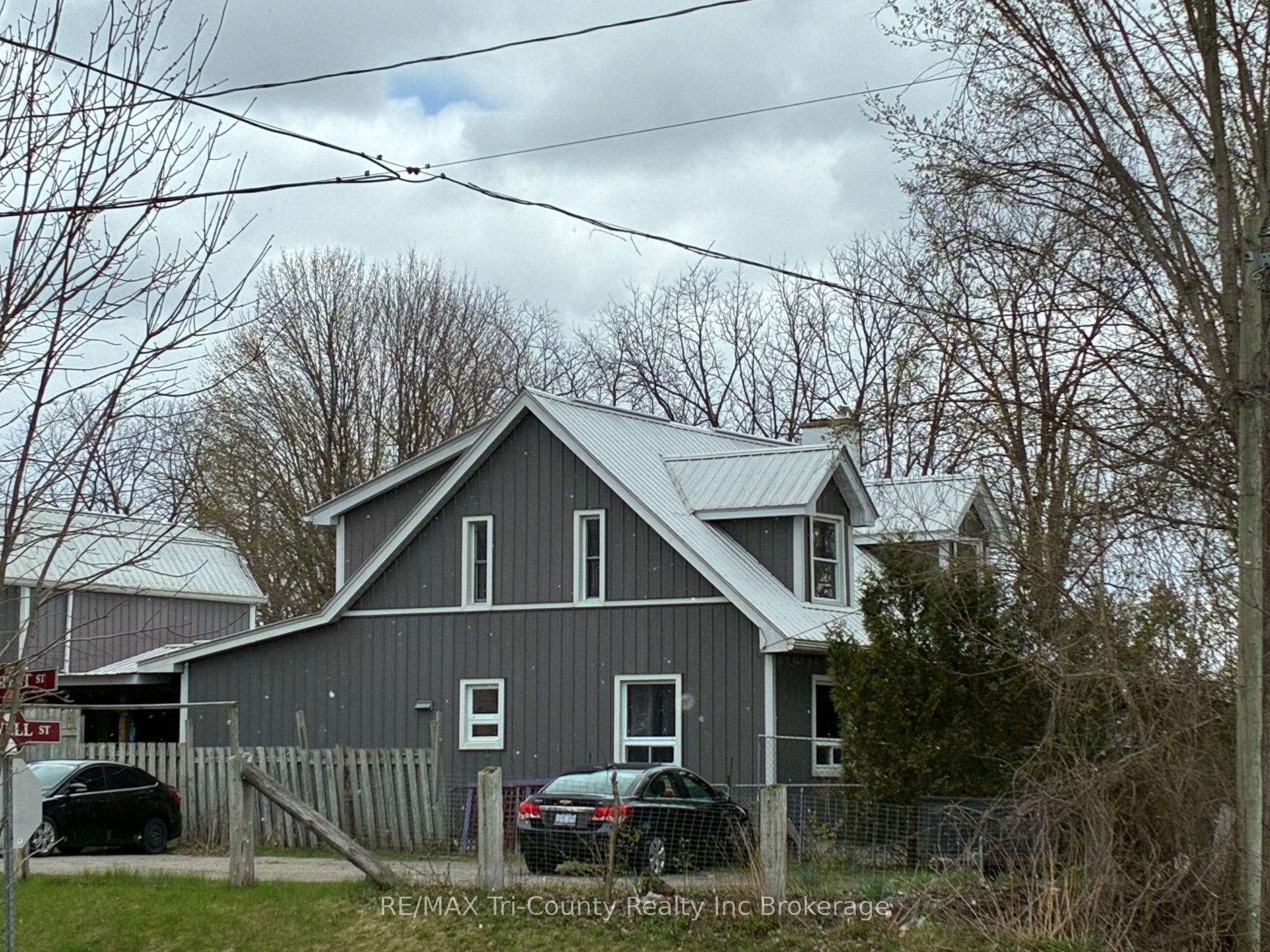 6 Bidwell Street — photo 1
