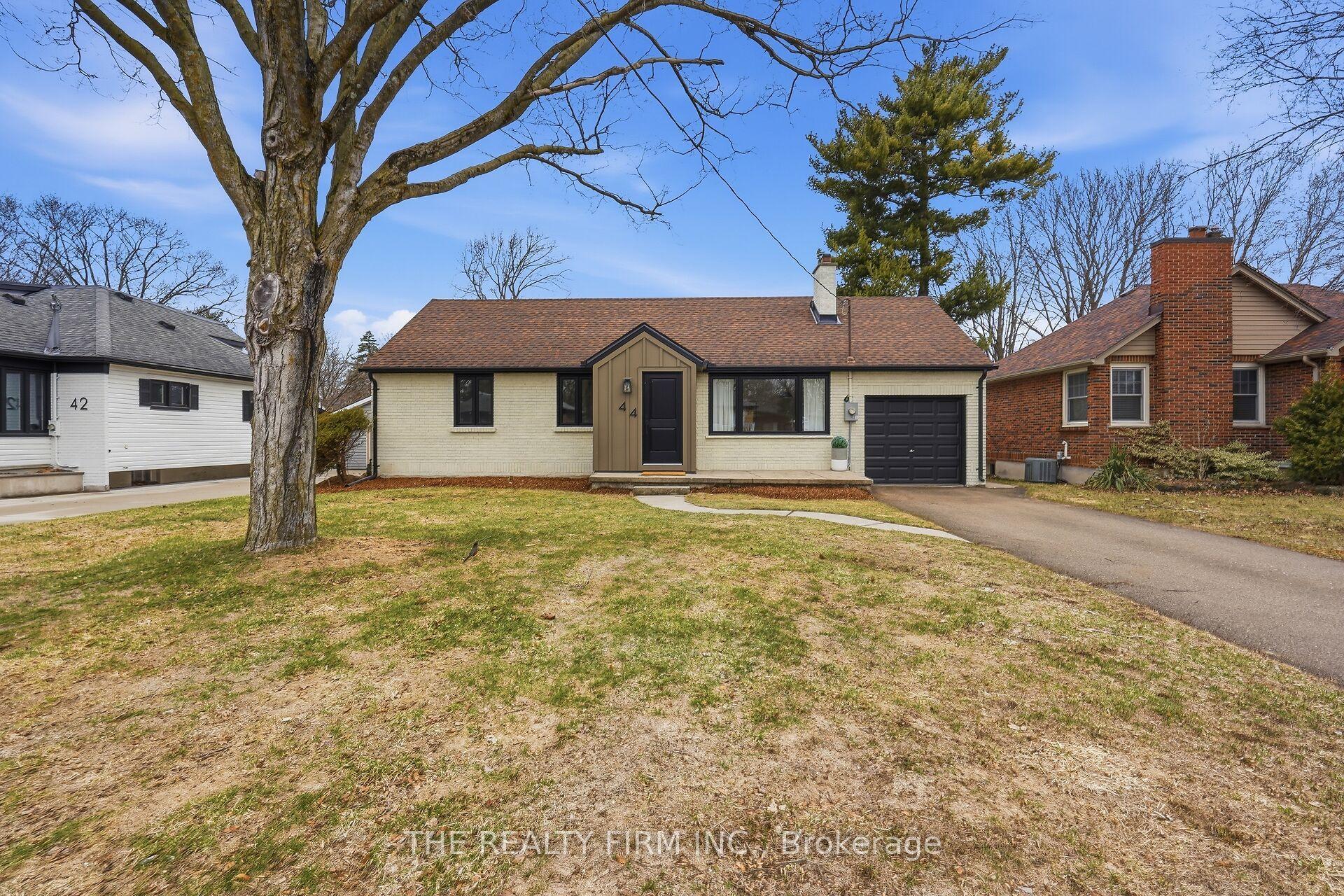 44 David Street — photo 1