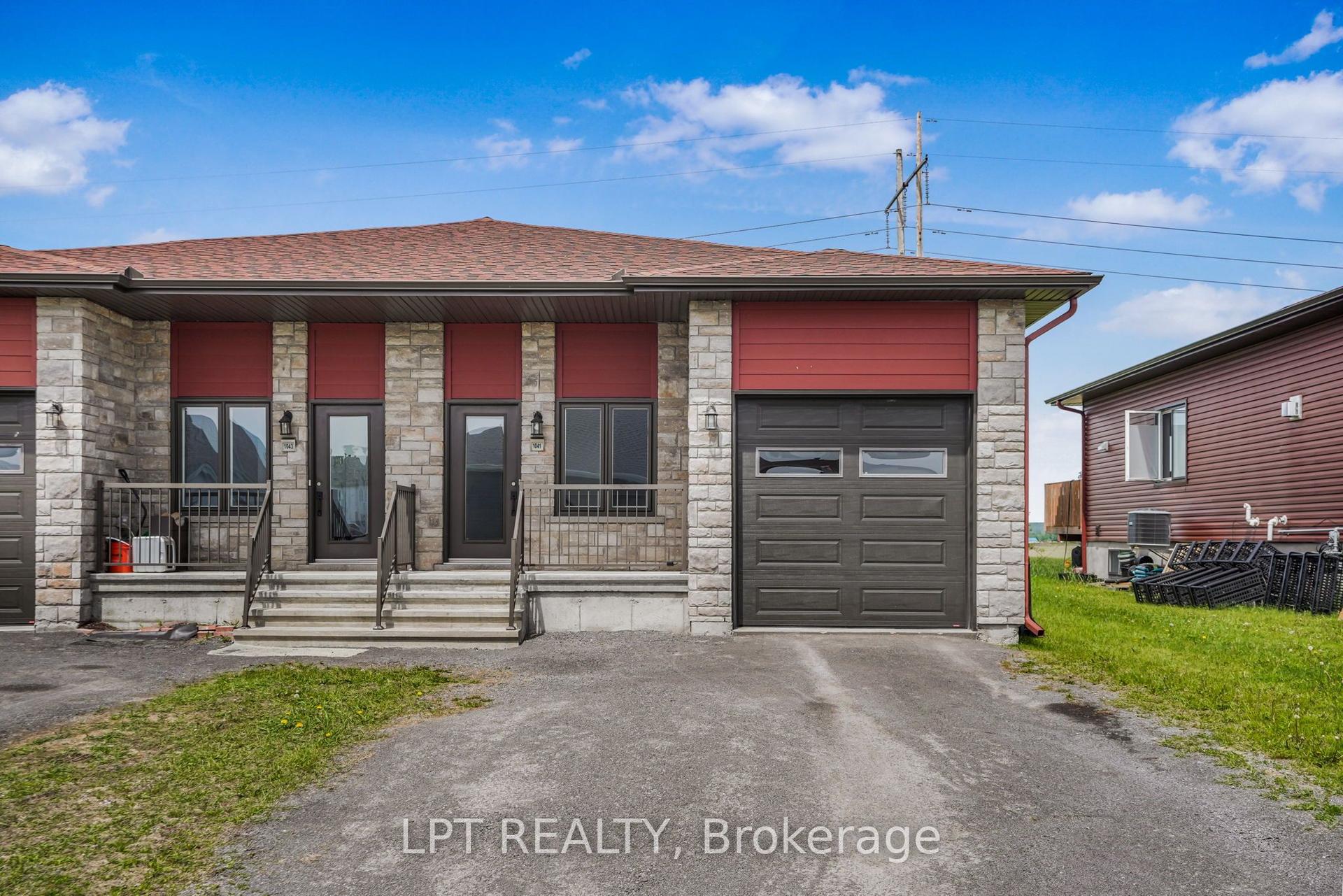 1041 Jacynthe Street — photo 1